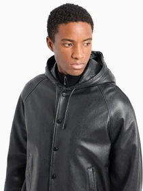 Куртки и дубленки Emporio Armani модель E31R82-F1P82-999 Фото