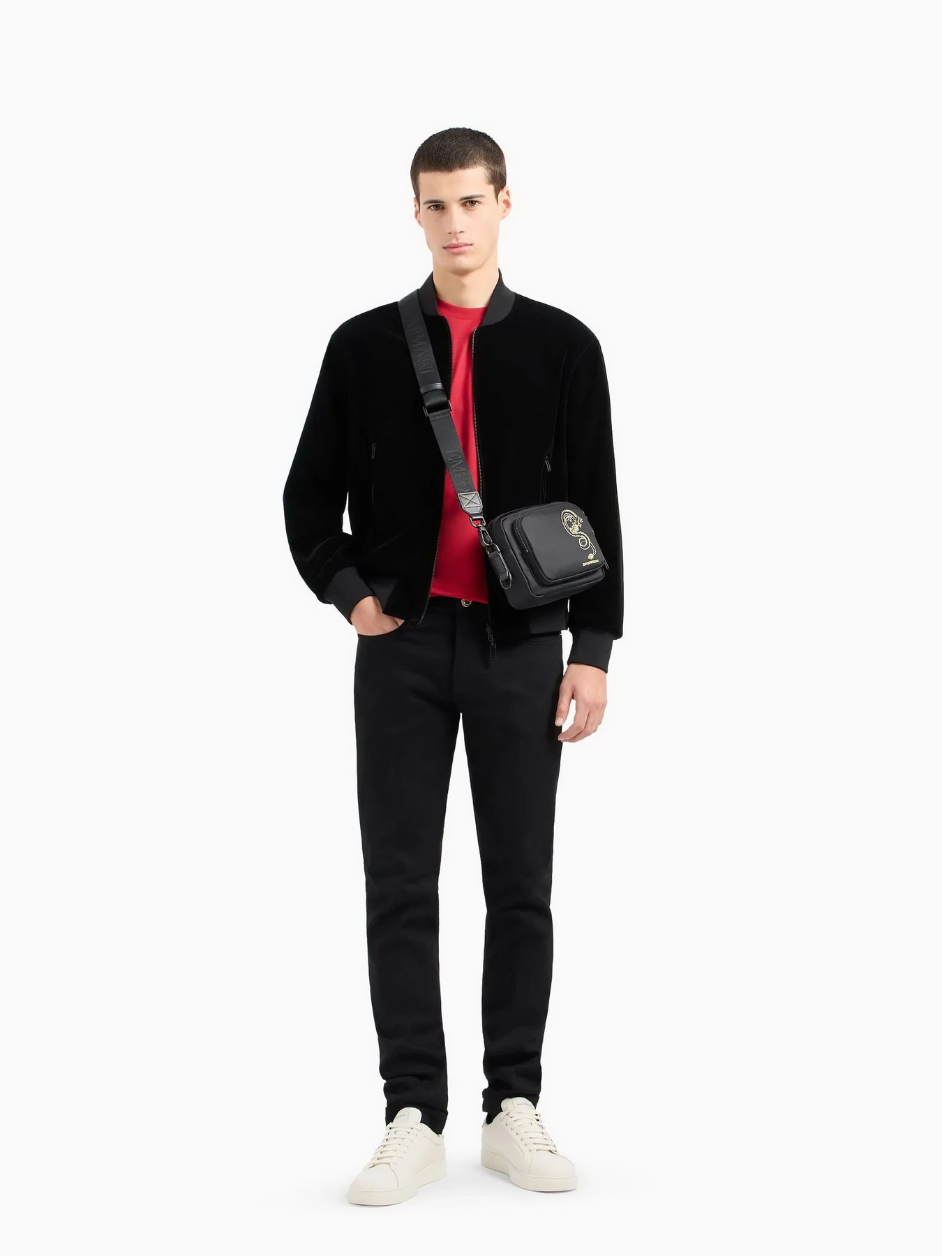 Футболки и поло Emporio Armani Chinese New Year модель EM000009-AF10017-M5003 Футболки и поло Emporio Armani Chinese New Year модель EM000009-AF10017-M5003 Фото