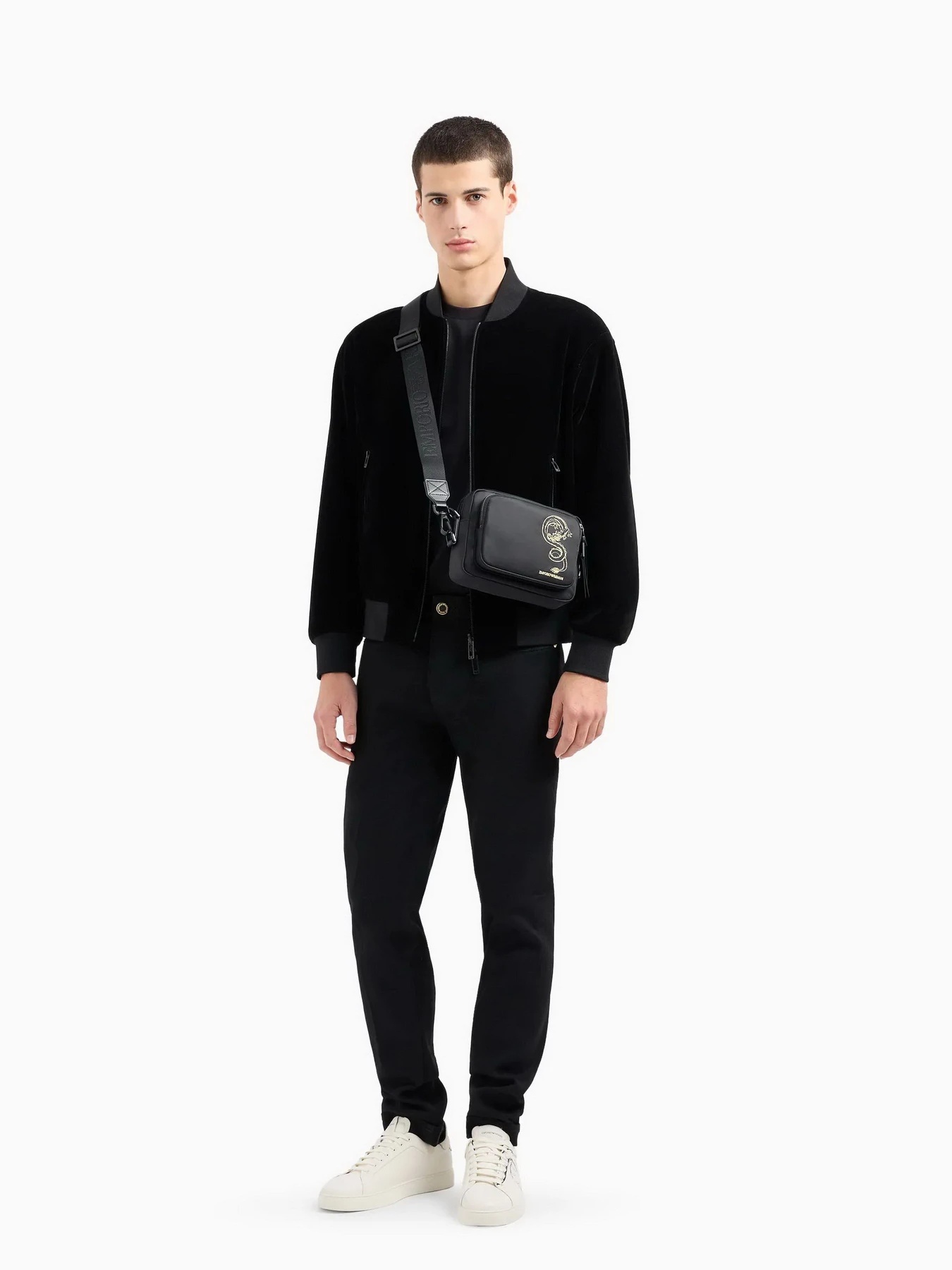 Футболки и поло Emporio Armani Chinese New Year модель EM000009-AF10017-MC013 Футболки и поло Emporio Armani Chinese New Year модель EM000009-AF10017-MC013 Фото