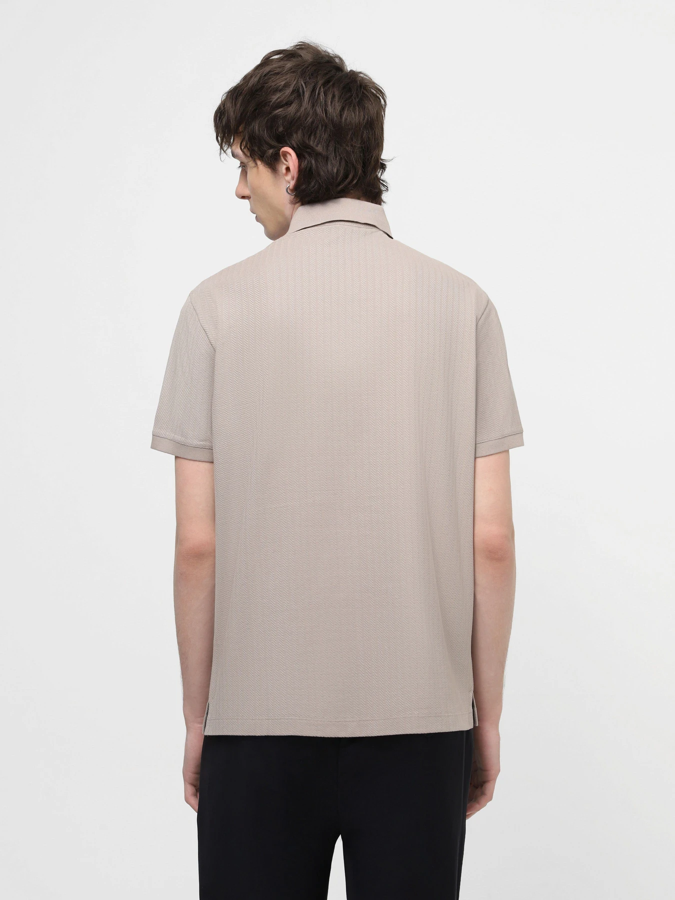 Футболки и поло Emporio Armani модель 3D1FM2-1JGYZ-F624 Футболки и поло Emporio Armani модель 3D1FM2-1JGYZ-F624 Фото