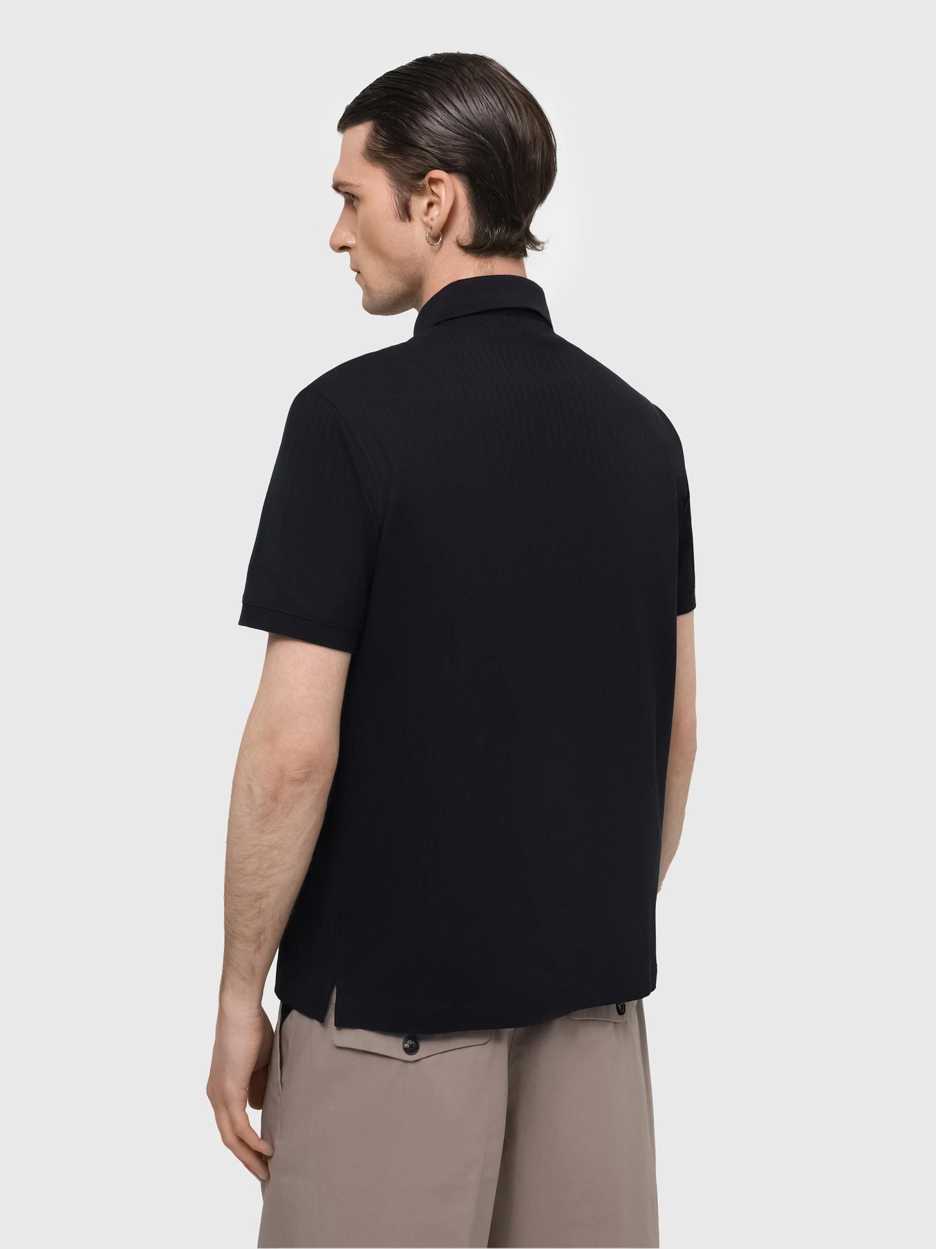 Футболки и поло Emporio Armani модель 3D1FM2-1JGYZ-F996 Футболки и поло Emporio Armani модель 3D1FM2-1JGYZ-F996 Фото