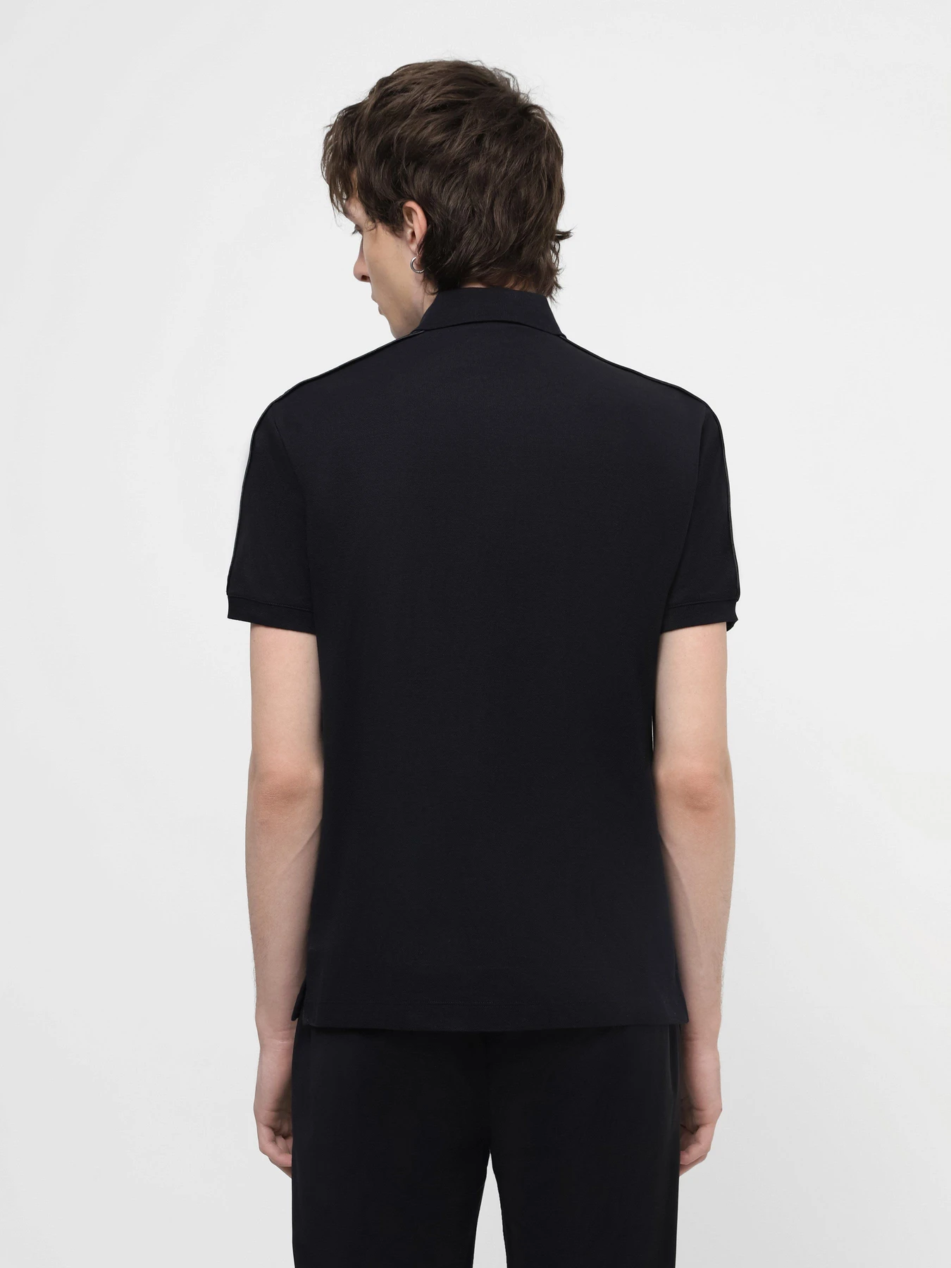 Футболки и поло Emporio Armani модель 3D1FM3-1JCYZ-0920 Фото