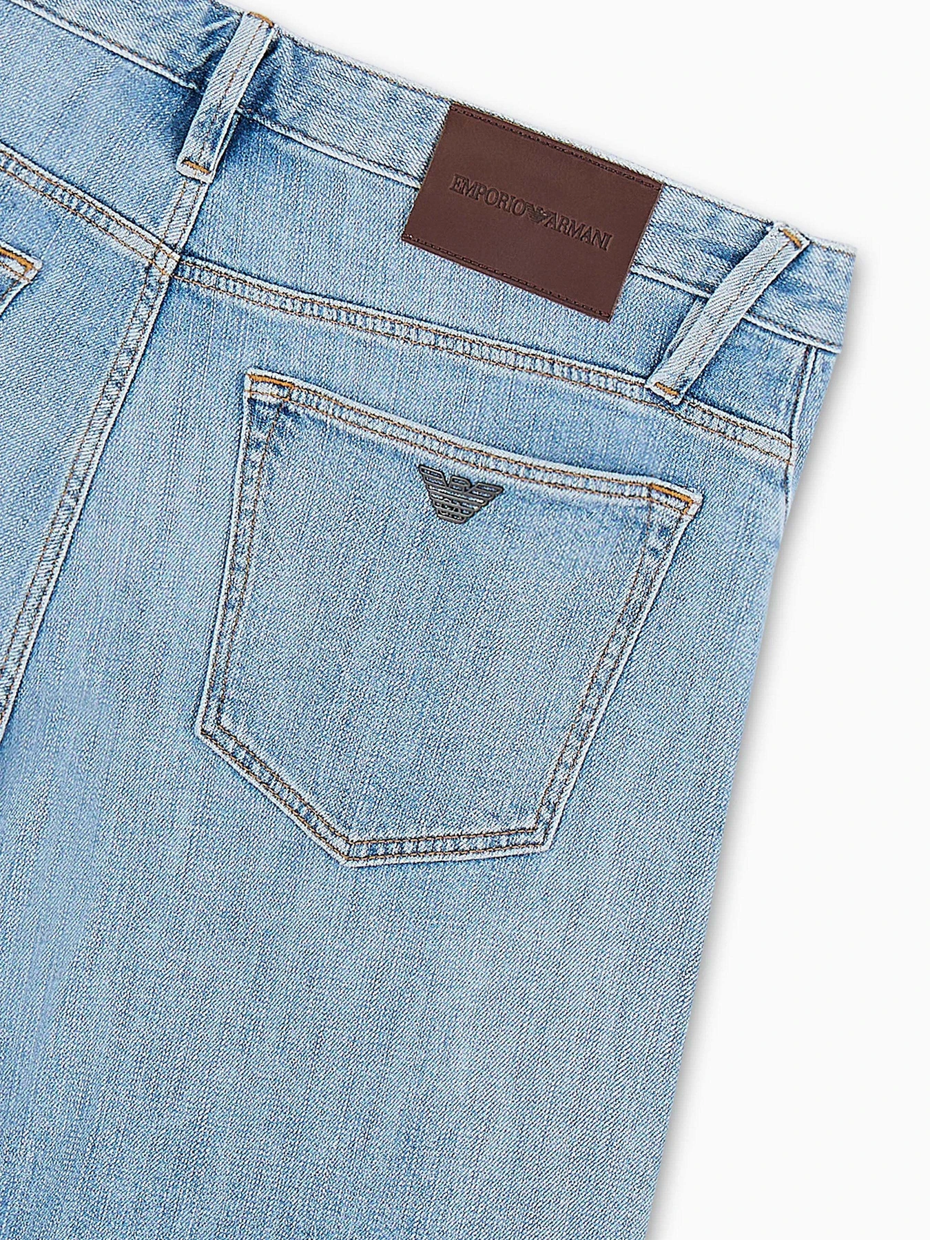 Джинсы Emporio Armani модель 3D1J75-1D01Z-0943 Джинсы Emporio Armani модель 3D1J75-1D01Z-0943 Фото