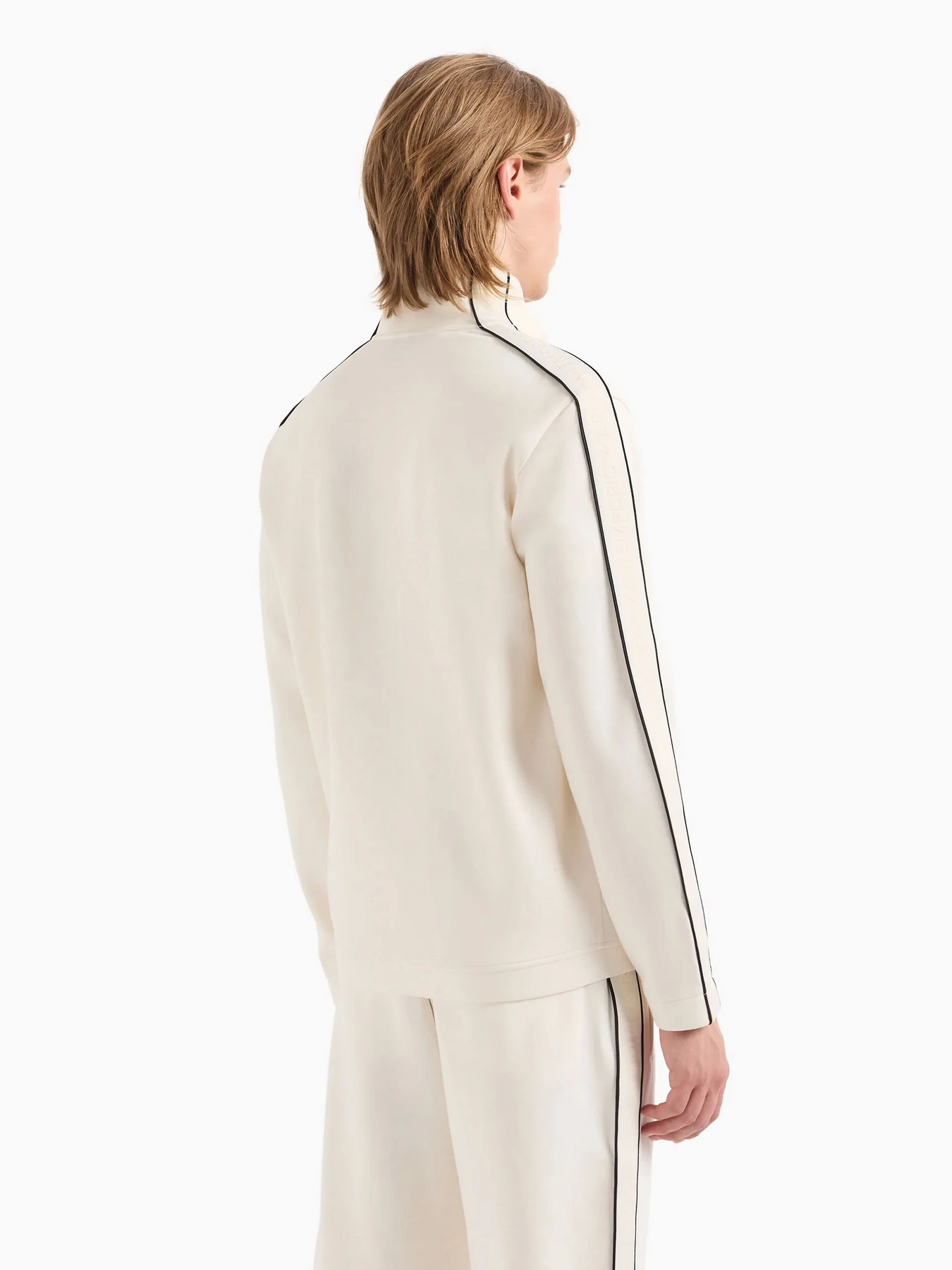 Худи и свитшоты Emporio Armani модель 3D1M69-1JHSZ-0128 Худи и свитшоты Emporio Armani модель 3D1M69-1JHSZ-0128 Фото