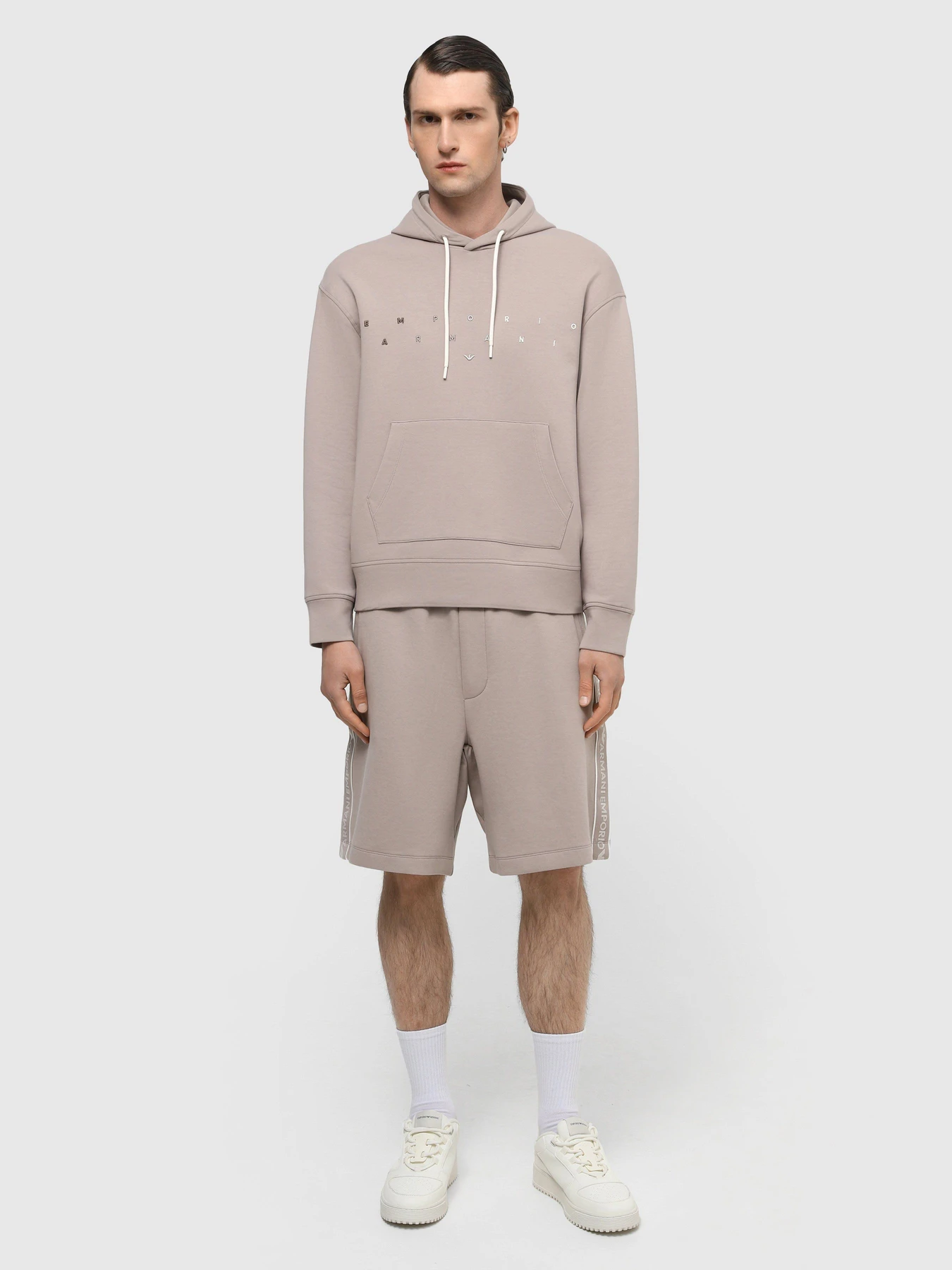Худи и свитшоты Emporio Armani модель 3D1M72-1JHSZ-06H3 Фото