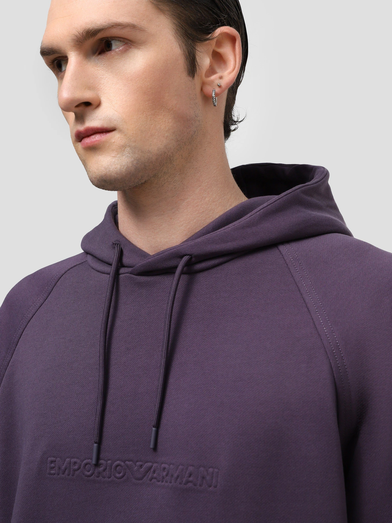 Худи и свитшоты Emporio Armani модель 3D1M88-1JOQZ-0861 Худи и свитшоты Emporio Armani модель 3D1M88-1JOQZ-0861 Фото
