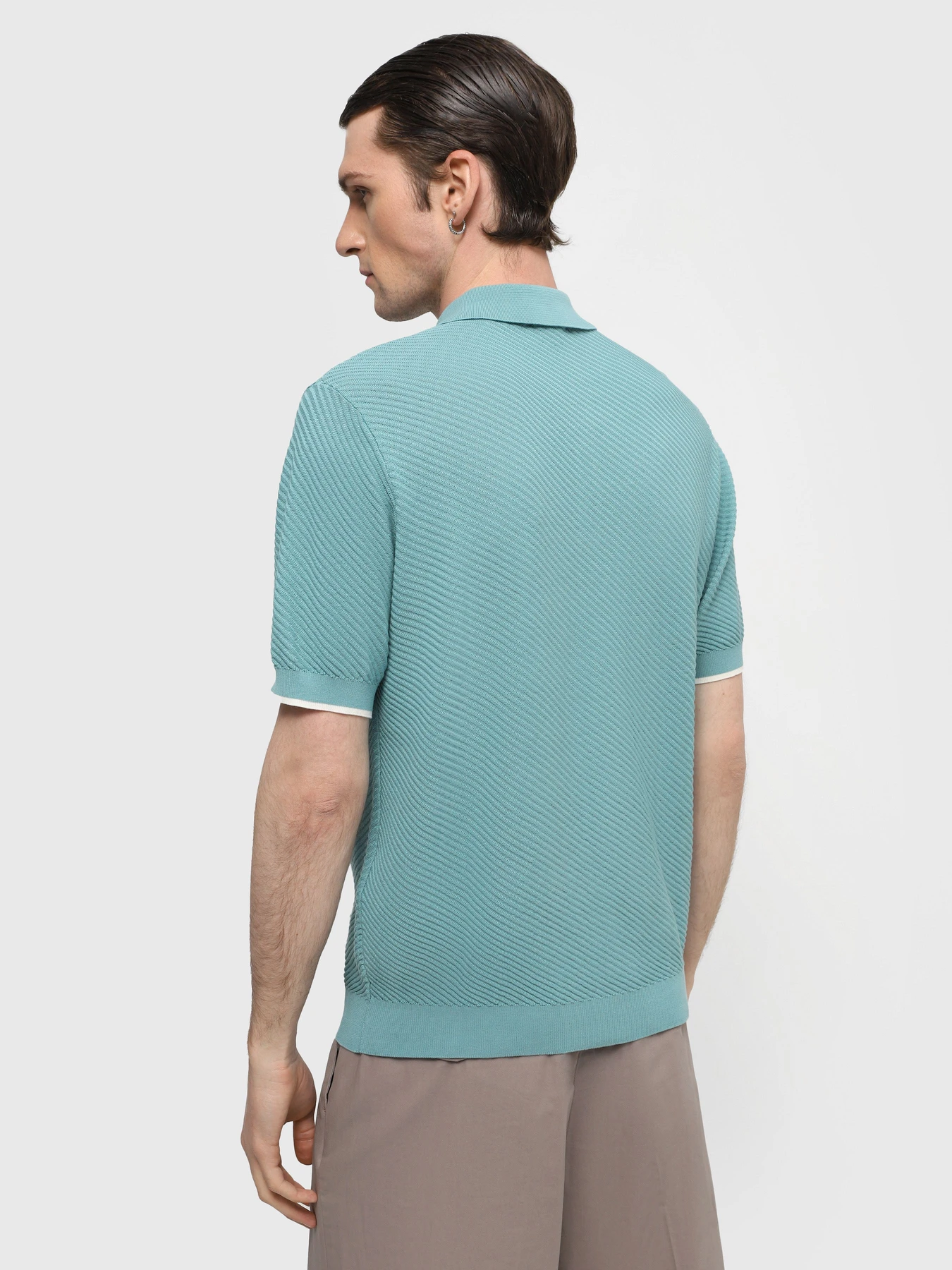 Футболки и поло Emporio Armani модель 3D1MXM-1MPGZ-F701 Футболки и поло Emporio Armani модель 3D1MXM-1MPGZ-F701 Фото