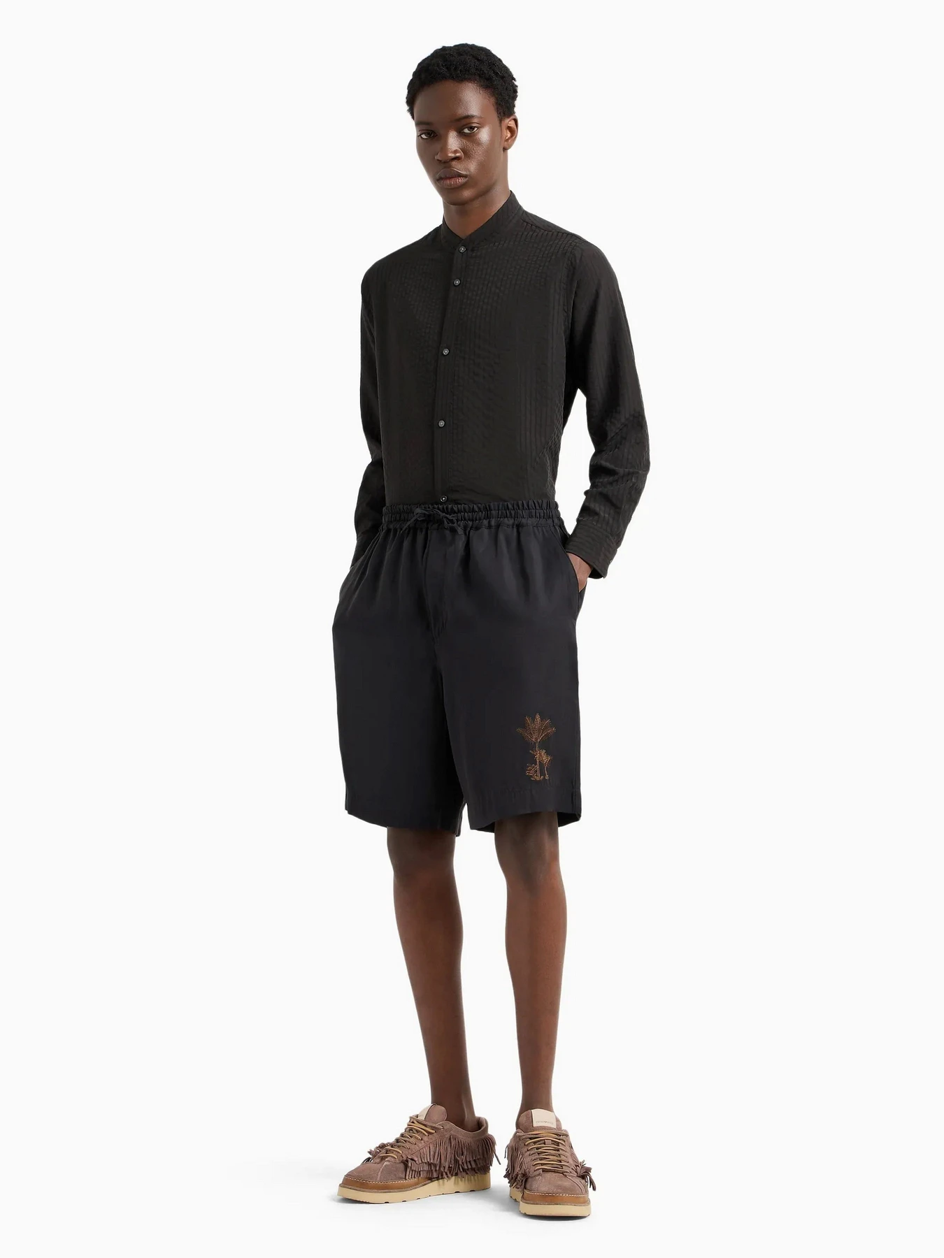 Шорты Emporio Armani Sustainable модель 3D1P8F-1K3WZ-0999 Шорты Emporio Armani Sustainable модель 3D1P8F-1K3WZ-0999 Фото