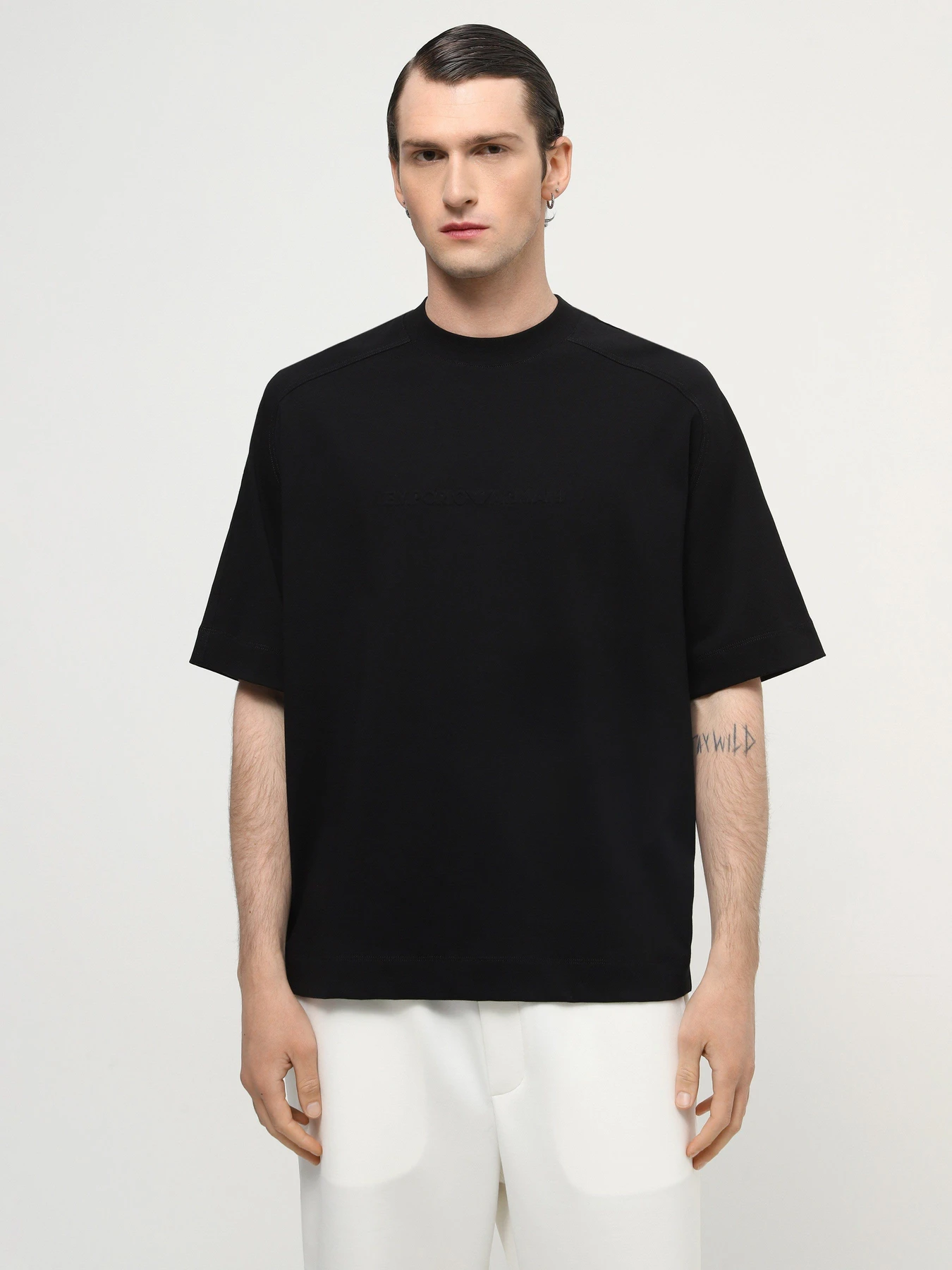 Футболки и поло Emporio Armani модель 3D1T76-1JWZZ-0999 Футболки и поло Emporio Armani модель 3D1T76-1JWZZ-0999 Фото