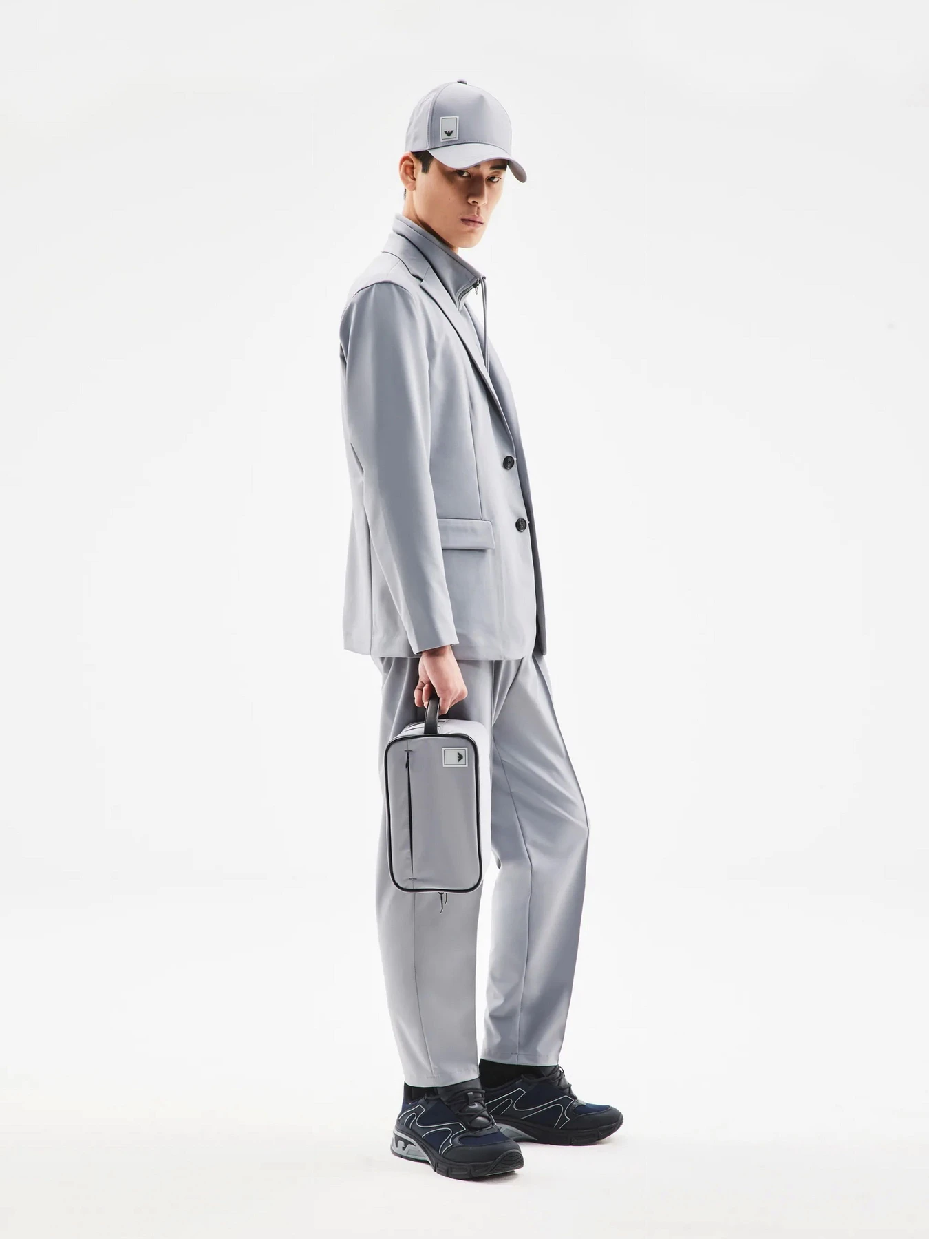 Футболки и поло Emporio Armani Travel Essentials модель EM000079-AF10094-U8060 Фото