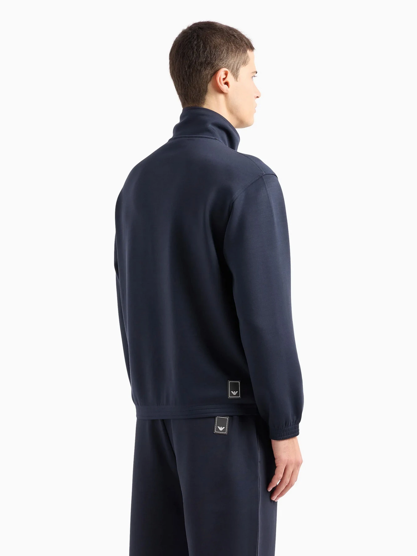 Худи и свитшоты Emporio Armani Travel Essentials модель EM000083-AF10103-UB118 Худи и свитшоты Emporio Armani Travel Essentials модель EM000083-AF10103-UB118 Фото