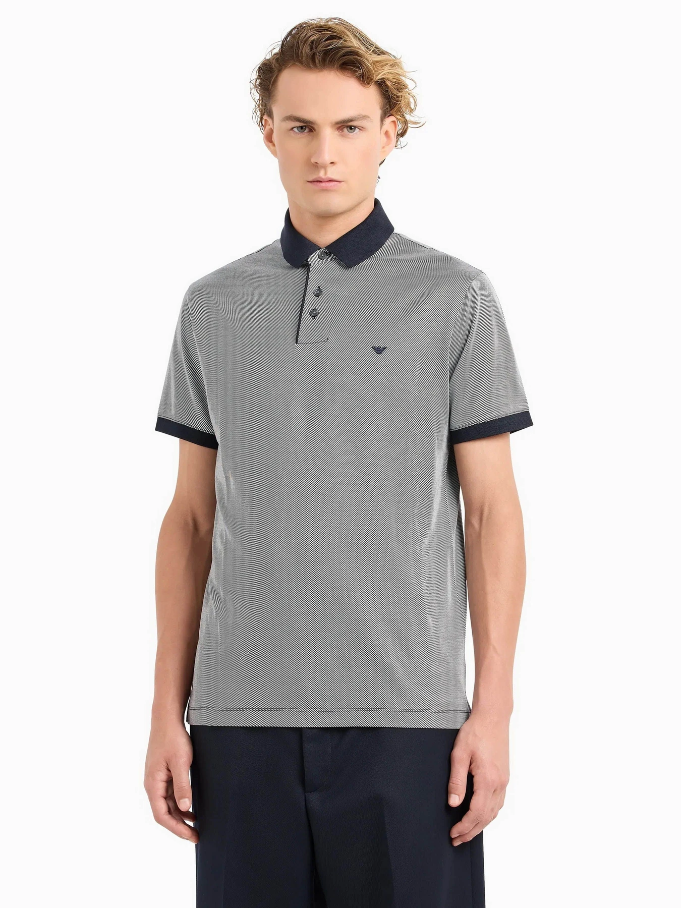 Футболки и поло Emporio Armani модель 6D1F61-1JCUZ-01P1 Футболки и поло Emporio Armani модель 6D1F61-1JCUZ-01P1 Фото