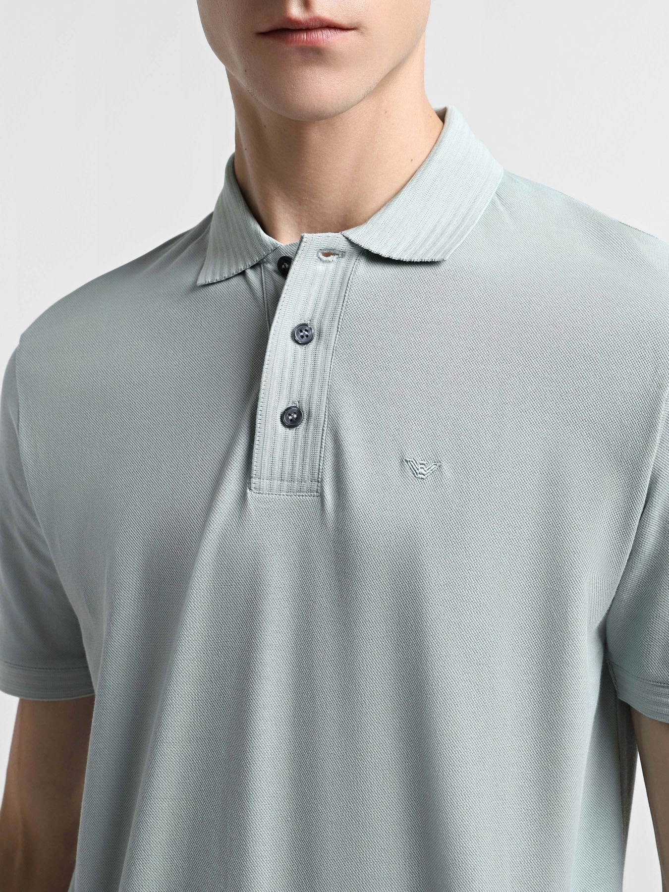 Футболки и поло Emporio Armani модель 6D1F69-1JTKZ-06J9 Футболки и поло Emporio Armani модель 6D1F69-1JTKZ-06J9 Фото