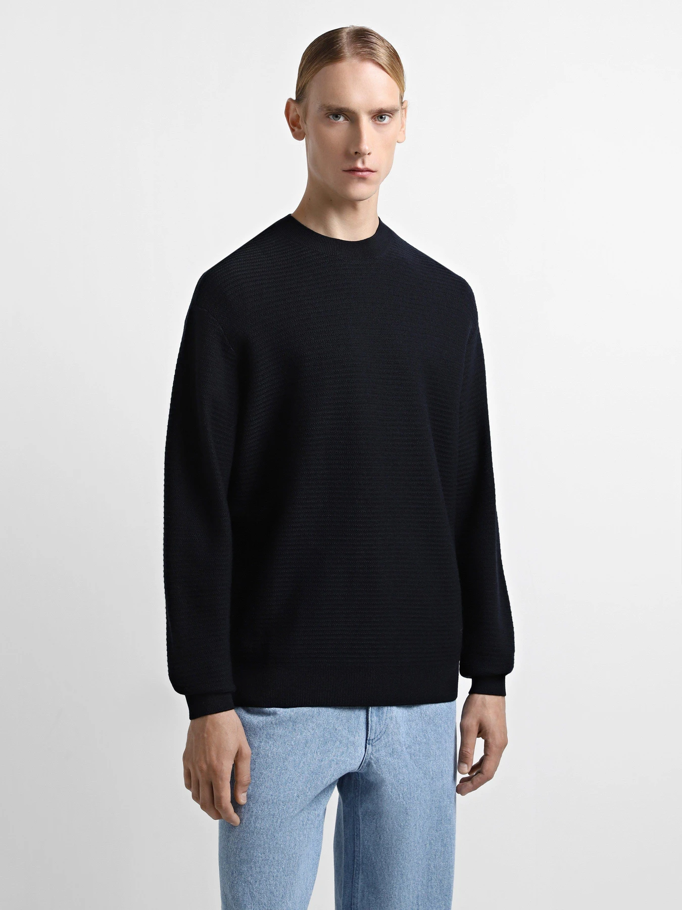 Свитры и кардиганы Emporio Armani модель 6D1MXN-1MKCZ-0920 Свитры и кардиганы Emporio Armani модель 6D1MXN-1MKCZ-0920 Фото