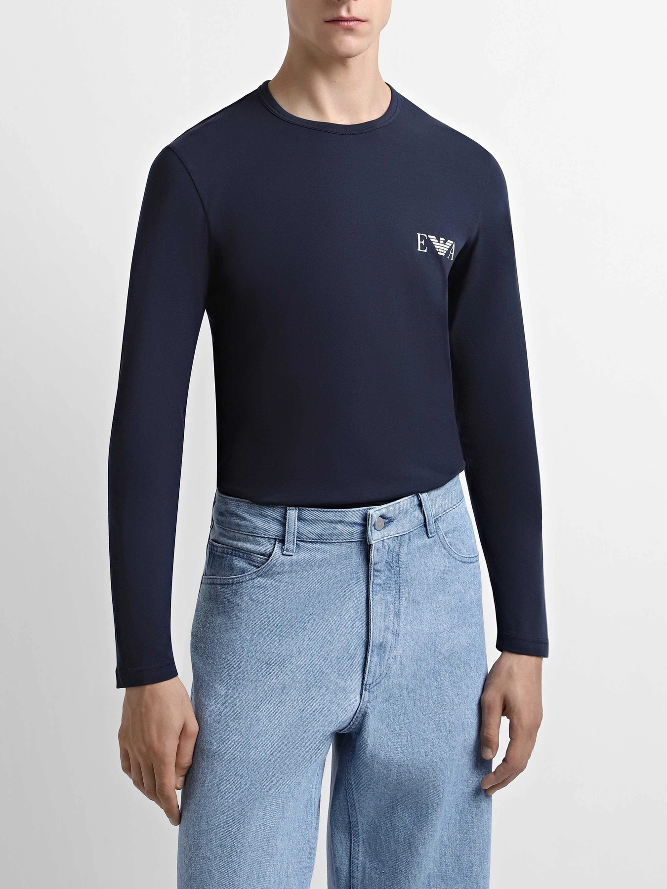 Худи и свитшоты Emporio Armani модель 111023-4F715-00135 Худи и свитшоты Emporio Armani модель 111023-4F715-00135 Фото