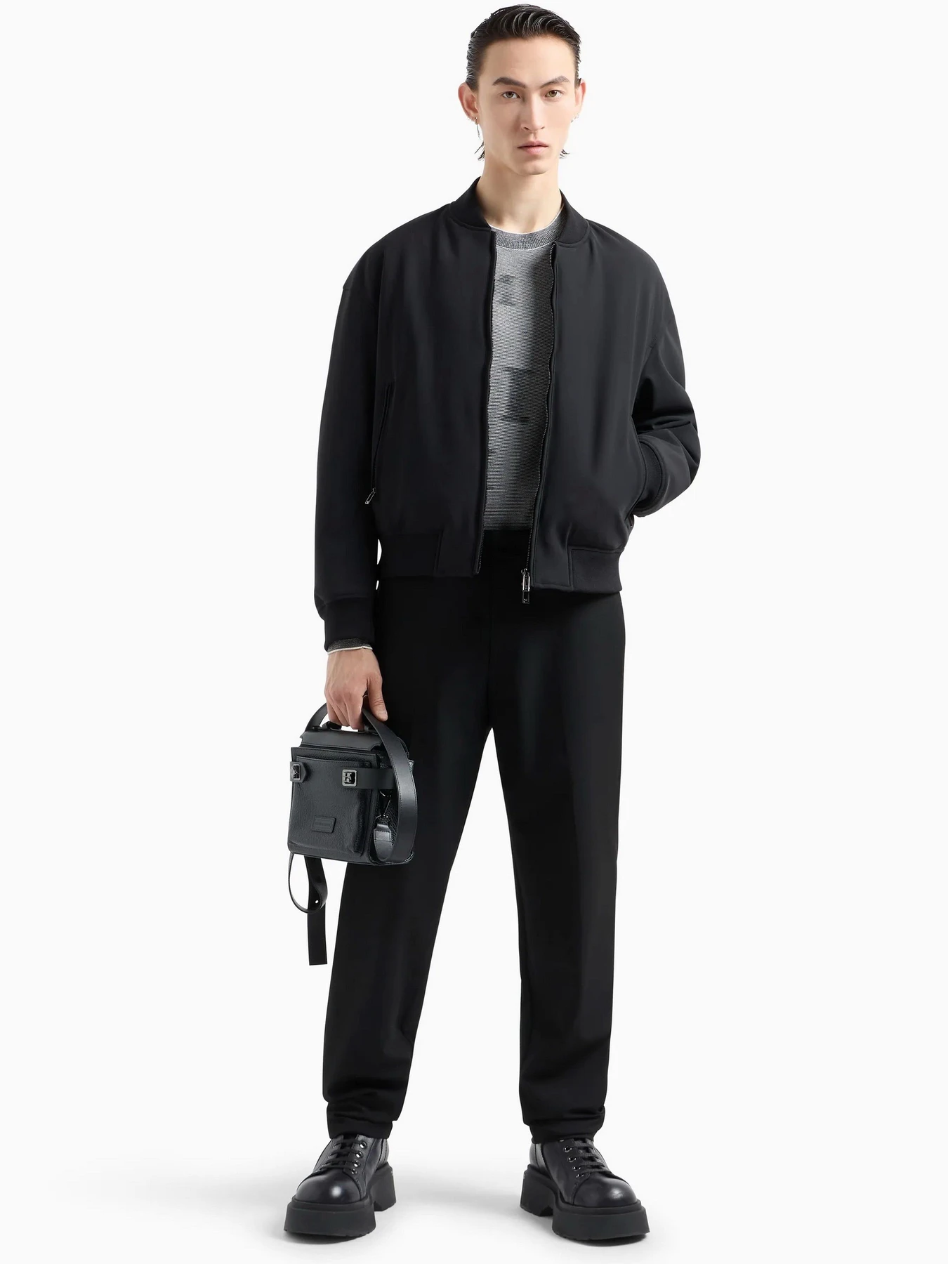 Куртки и дубленки Emporio Armani модель 6D1B67-1NUSZ-0999 Куртки и дубленки Emporio Armani модель 6D1B67-1NUSZ-0999 Фото