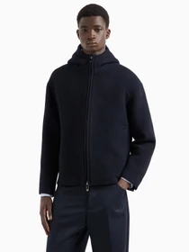 Куртки и дубленки Emporio Armani модель 6D1B96-1NVAZ-0920 Фото