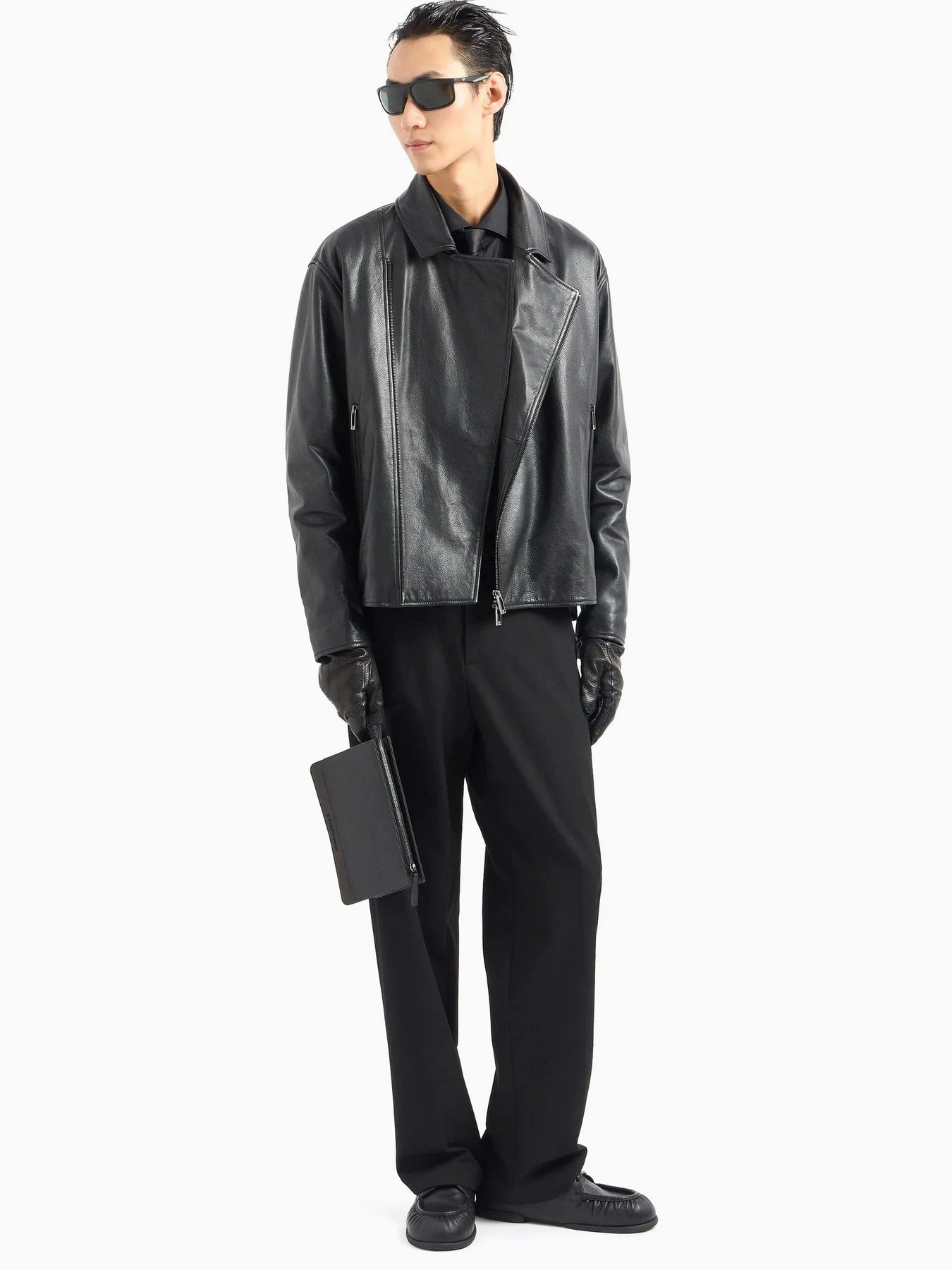 Рубашки Emporio Armani модель 6D1CN4-1NUKZ-0999 Рубашки Emporio Armani модель 6D1CN4-1NUKZ-0999 Фото