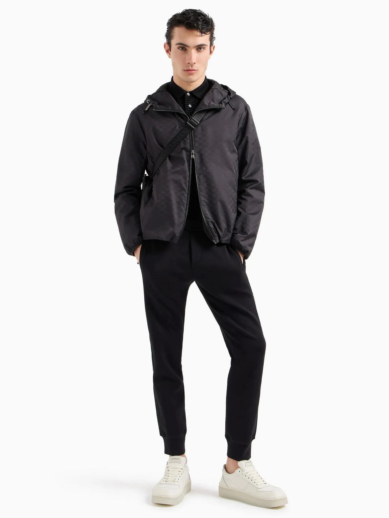 Футболки и поло Emporio Armani модель 6D1F79-1JOSZ-0999 Фото