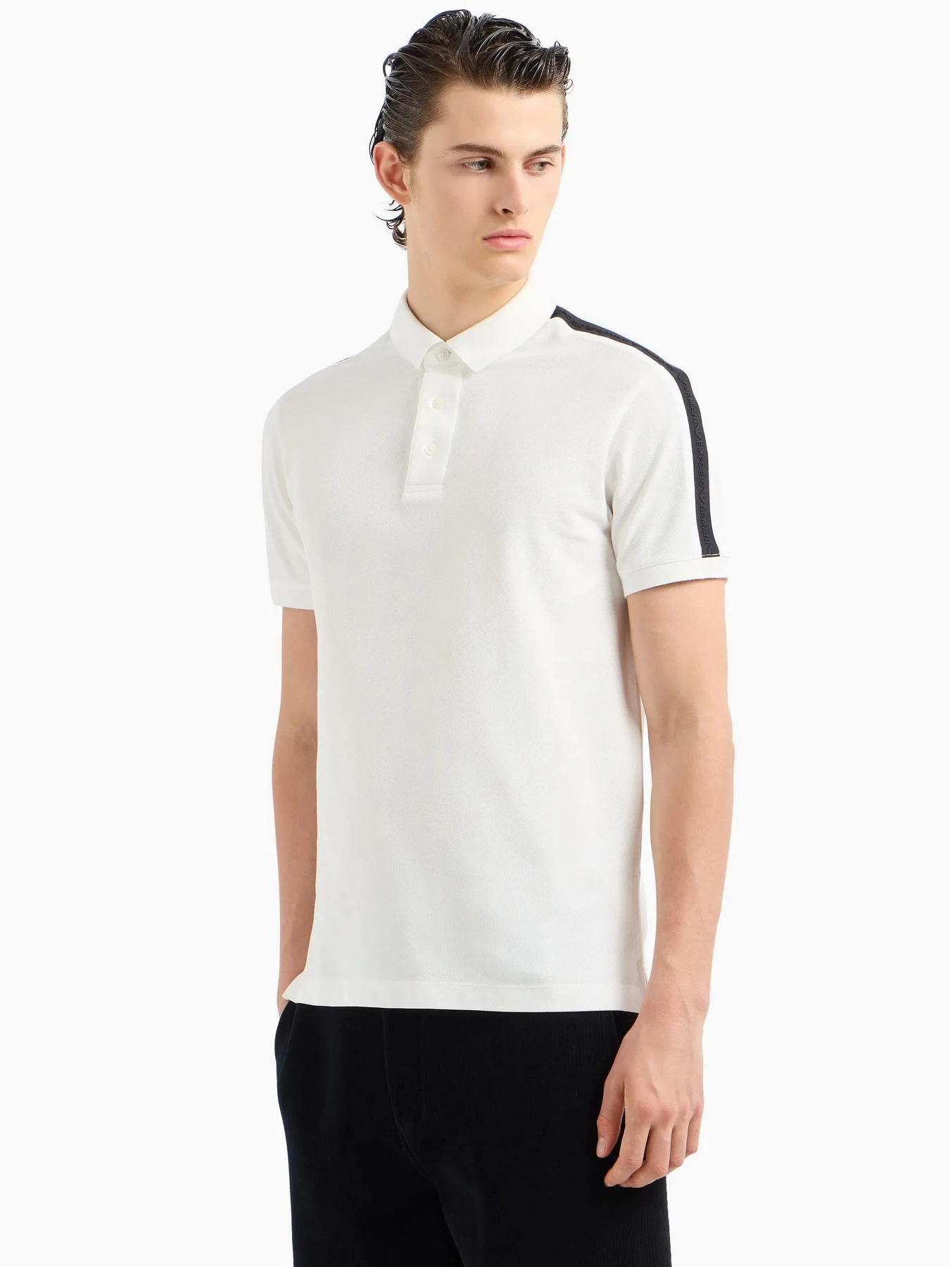 Футболки и поло Emporio Armani модель 6D1F81-1JCYZ-0101 Футболки и поло Emporio Armani модель 6D1F81-1JCYZ-0101 Фото