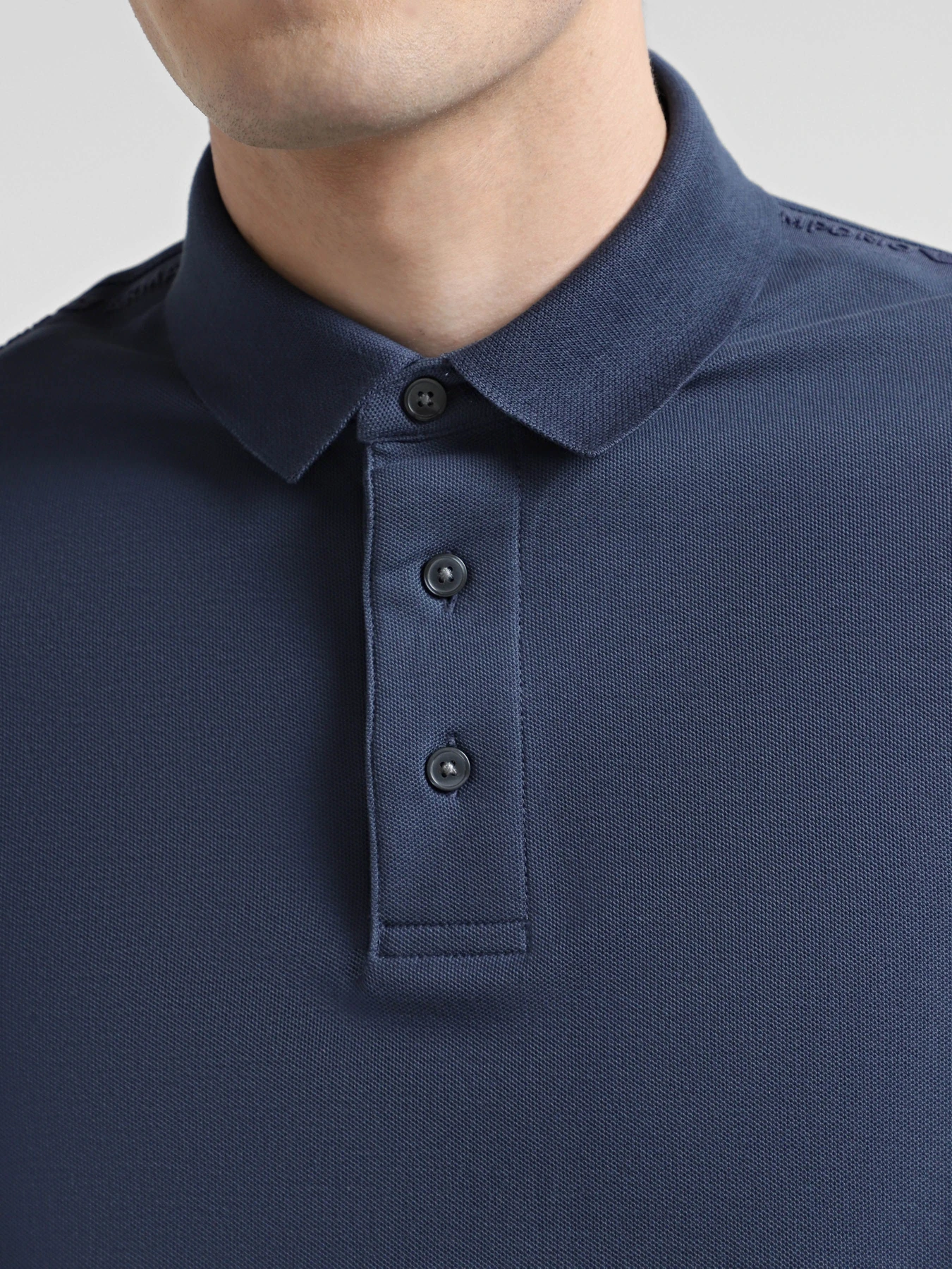 Футболки и поло Emporio Armani модель 6D1F81-1JCYZ-09T6 Футболки и поло Emporio Armani модель 6D1F81-1JCYZ-09T6 Фото