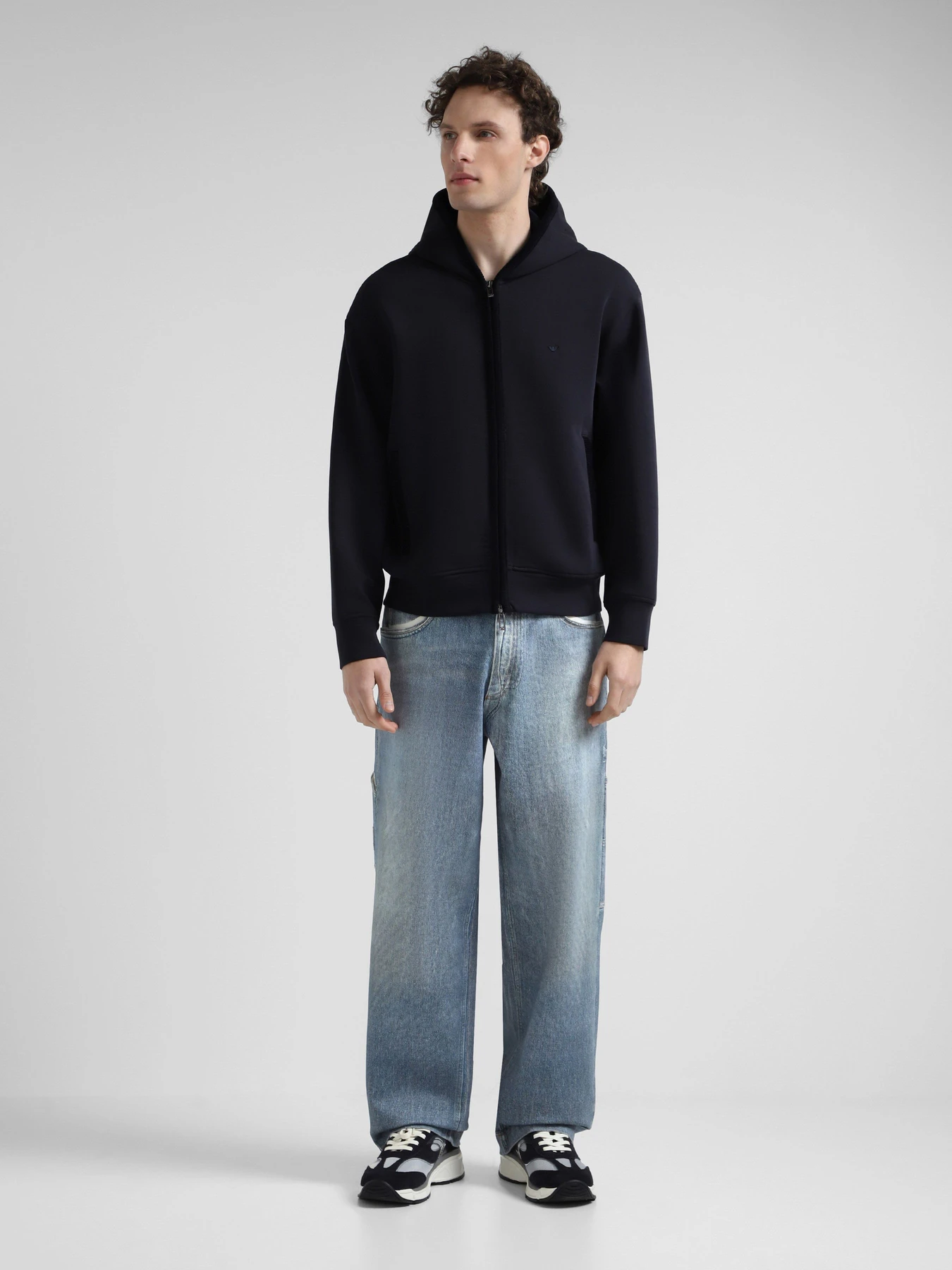Худи и свитшоты Emporio Armani модель 6D1M97-1JHSZ-0920 Худи и свитшоты Emporio Armani модель 6D1M97-1JHSZ-0920 Фото