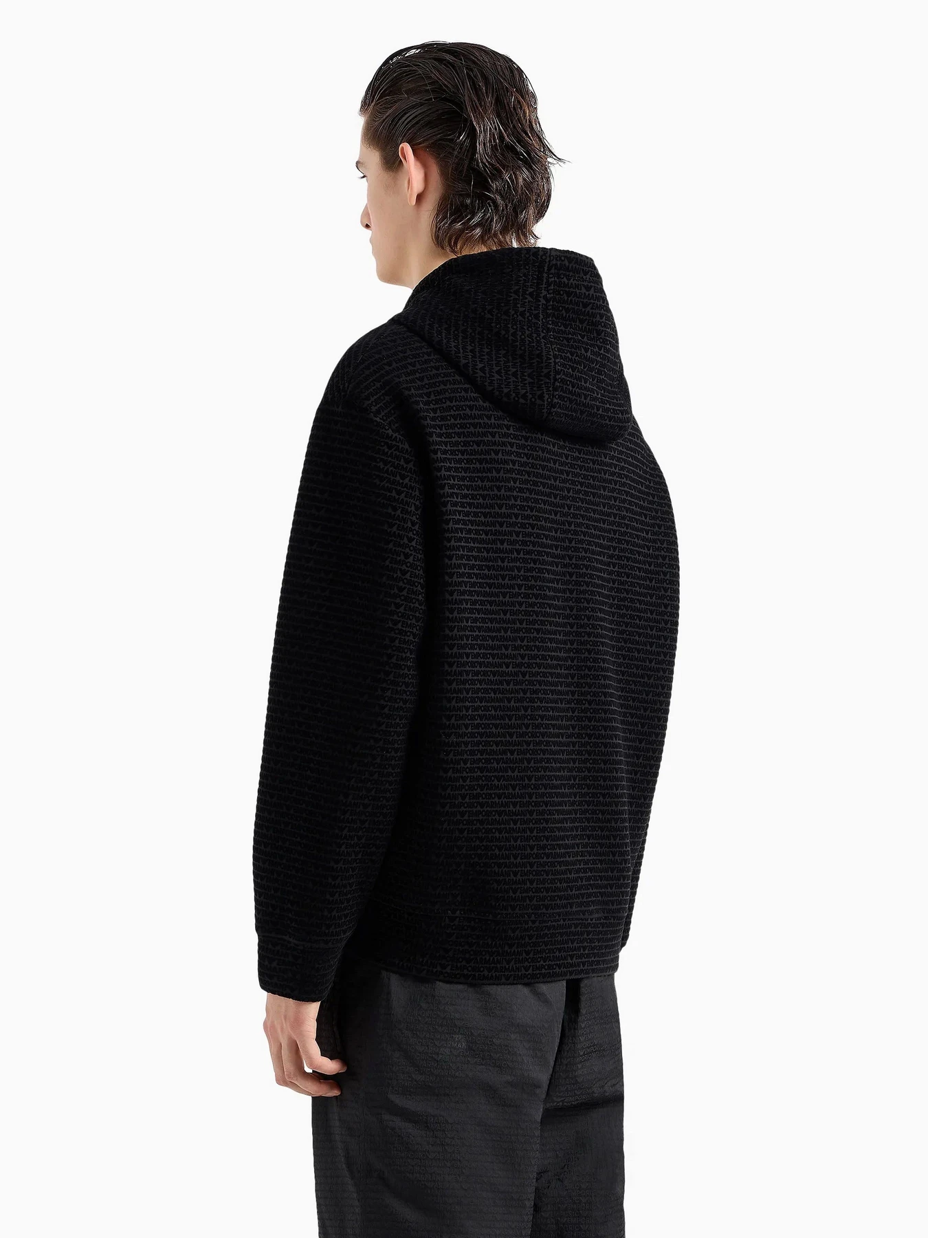 Худи и свитшоты Emporio Armani модель 6D1MB0-1JHSZ-0999 Худи и свитшоты Emporio Armani модель 6D1MB0-1JHSZ-0999 Фото