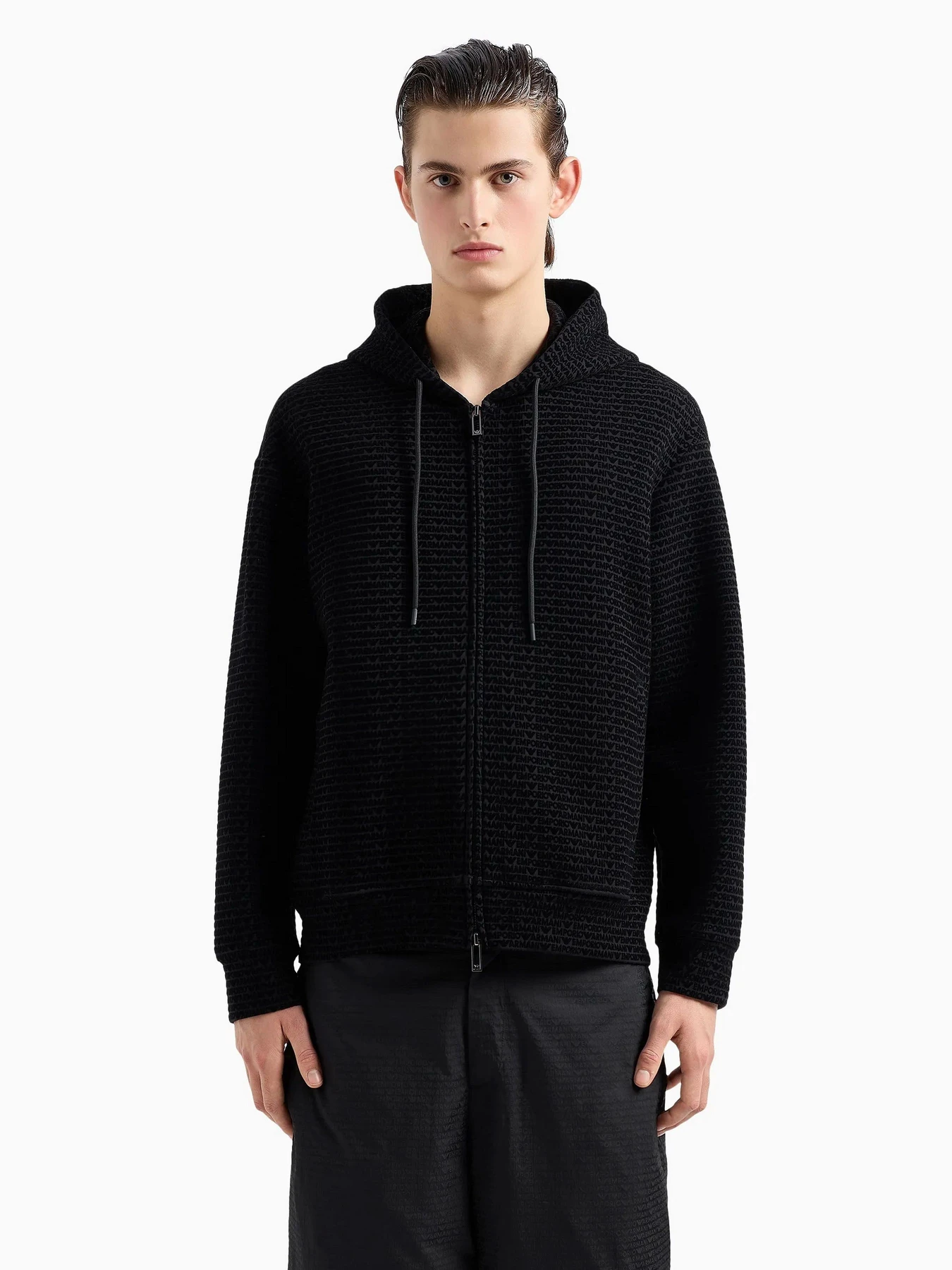 Худи и свитшоты Emporio Armani модель 6D1MB0-1JHSZ-0999 Худи и свитшоты Emporio Armani модель 6D1MB0-1JHSZ-0999 Фото
