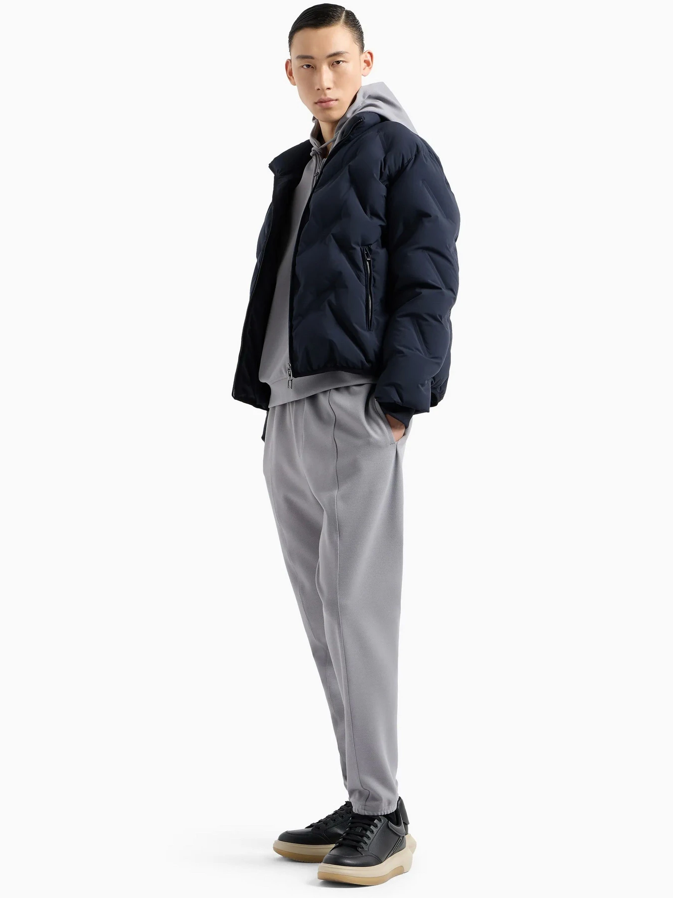 Худи и свитшоты Emporio Armani модель 6D1MC9-1JHQZ-06K3 Худи и свитшоты Emporio Armani модель 6D1MC9-1JHQZ-06K3 Фото