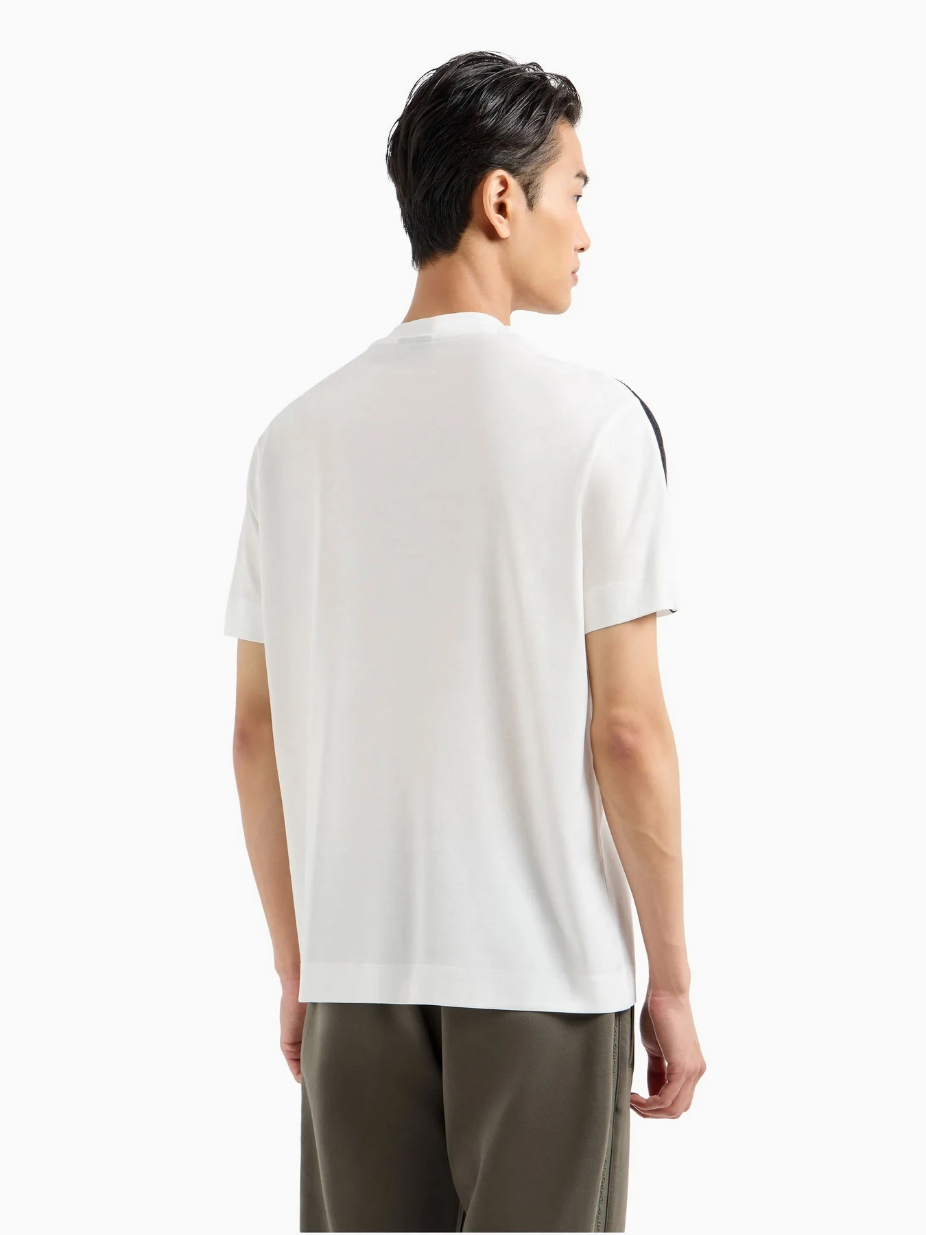 Футболки и поло Emporio Armani модель 6D1TD6-1JOSZ-0101 Футболки и поло Emporio Armani модель 6D1TD6-1JOSZ-0101 Фото
