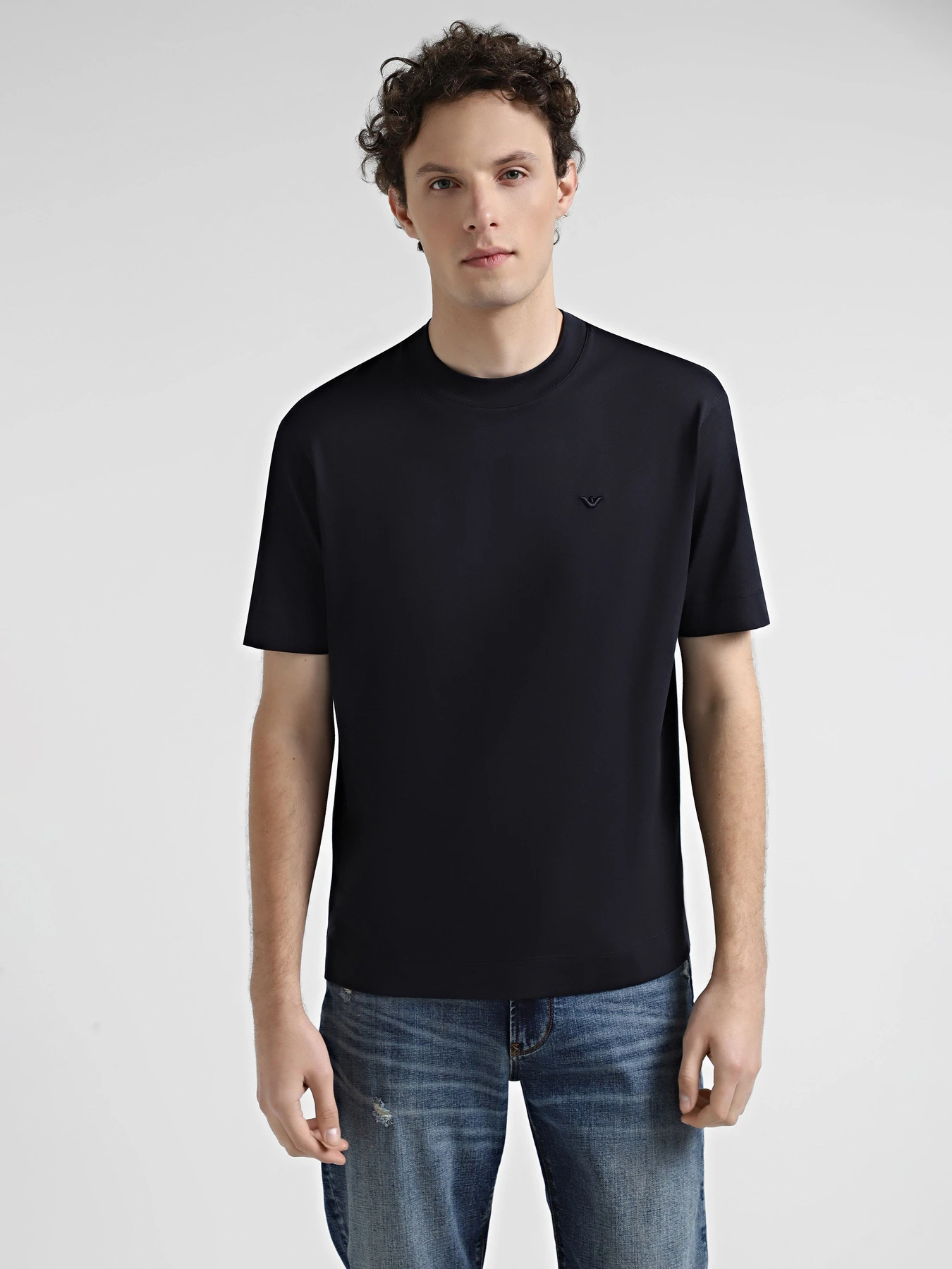Футболки и поло Emporio Armani модель 6D1TQ7-1JOCZ-0990 Футболки и поло Emporio Armani модель 6D1TQ7-1JOCZ-0990 Фото