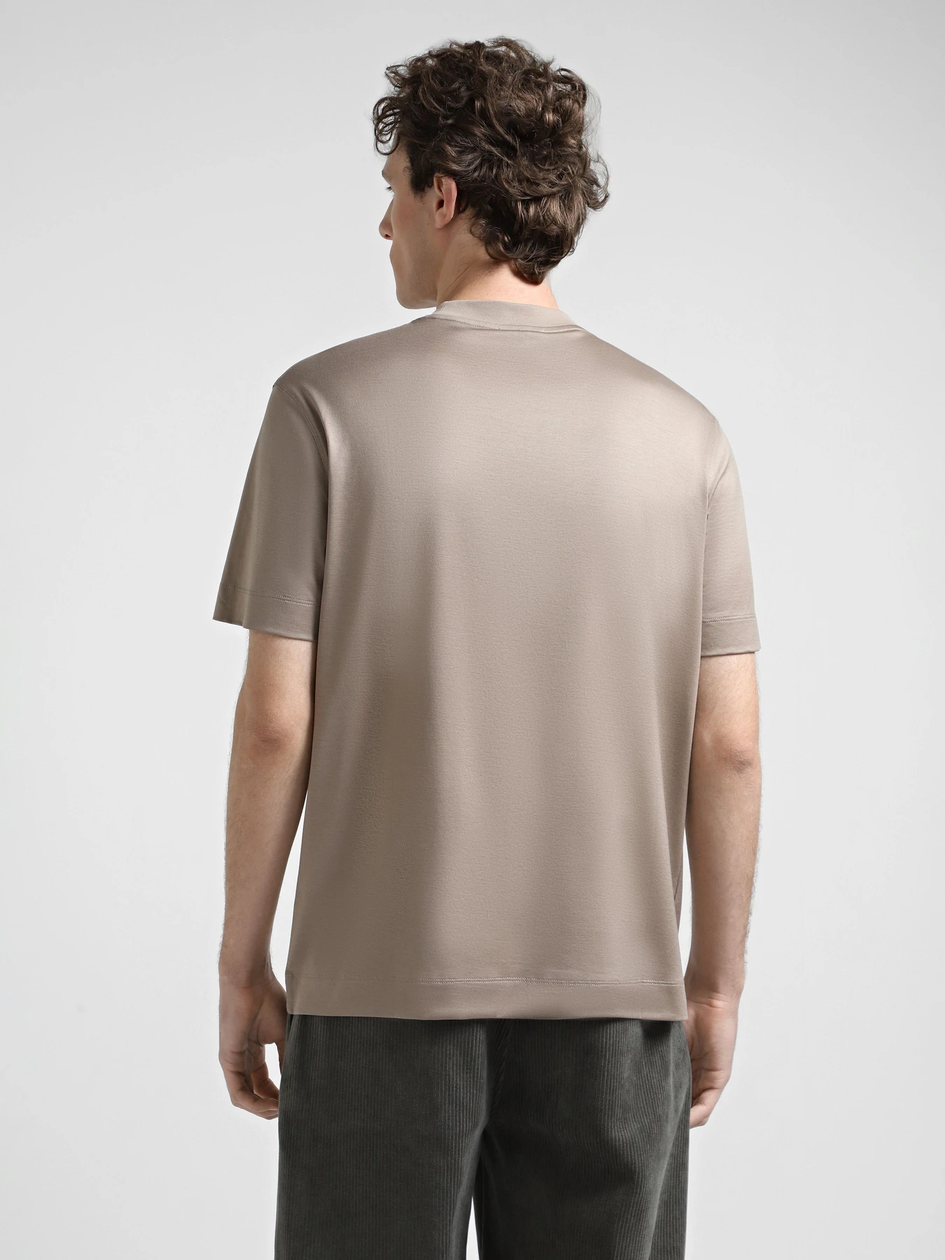 Футболки и поло Emporio Armani модель 6D1TR3-1JOSZ-0195 Футболки и поло Emporio Armani модель 6D1TR3-1JOSZ-0195 Фото