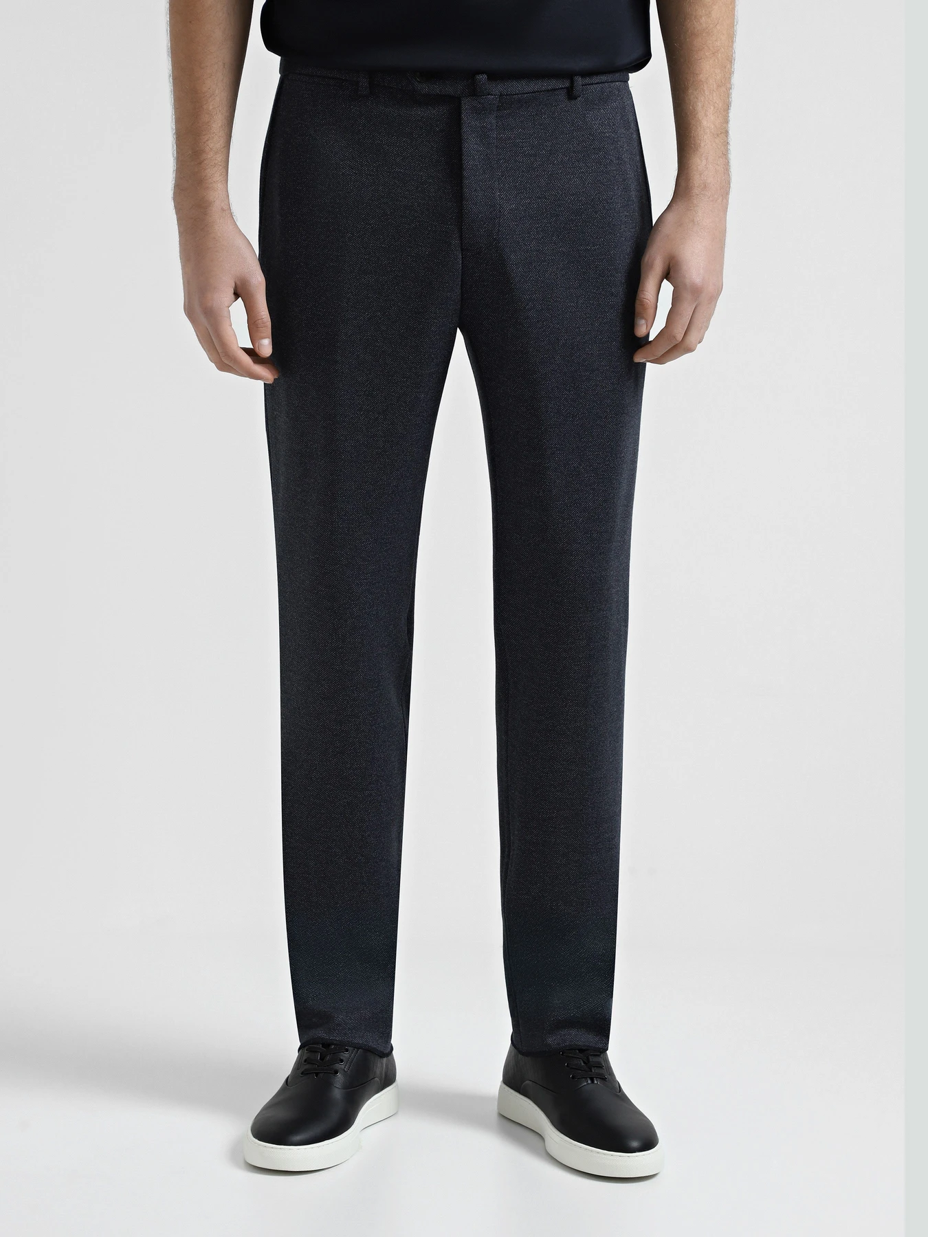 Штани Emporio Armani модель EM000464-TE11001-OB005 Штани Emporio Armani модель EM000464-TE11001-OB005 Фото