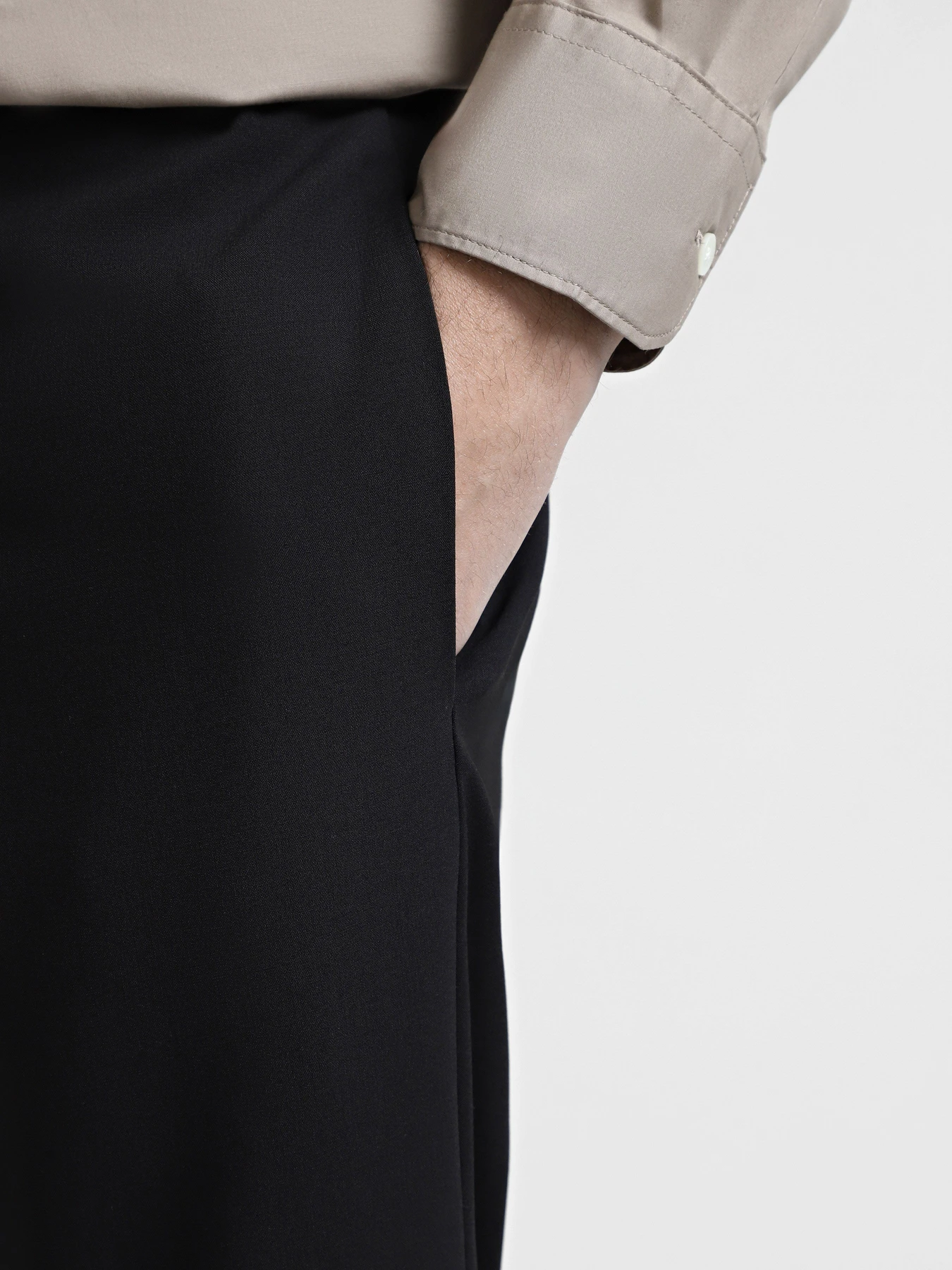 Штани Emporio Armani модель EM000565-TE10404-UC001 Штани Emporio Armani модель EM000565-TE10404-UC001 Фото