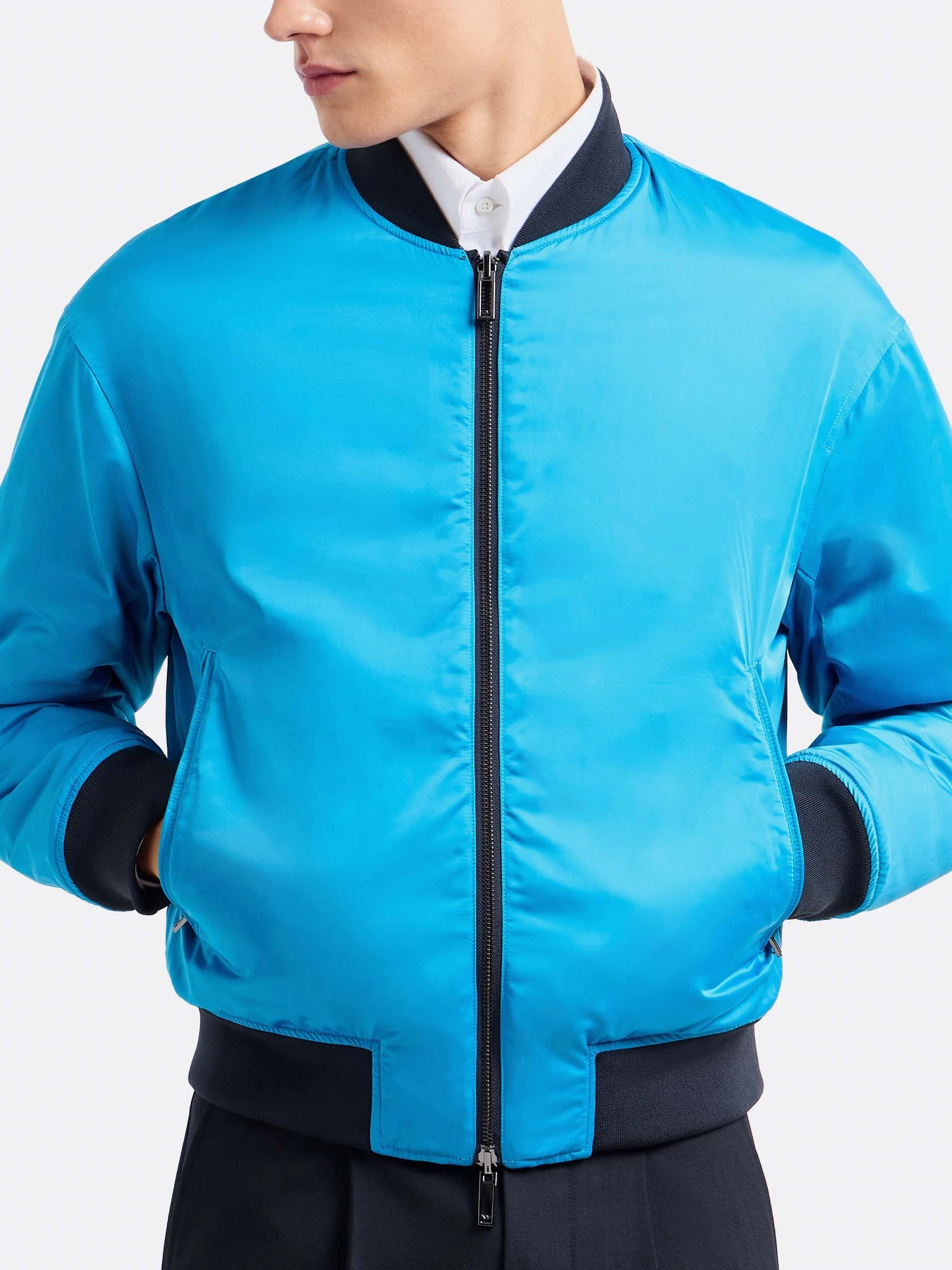 Куртки та дублянки Emporio Armani модель 6D1B71-1NUAZ-0920 Куртки та дублянки Emporio Armani модель 6D1B71-1NUAZ-0920 Фото