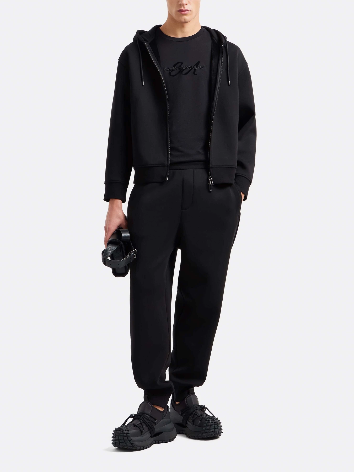 Худи и свитшоты Emporio Armani модель 6D1M90-1JOTZ-0999 Худи и свитшоты Emporio Armani модель 6D1M90-1JOTZ-0999 Фото