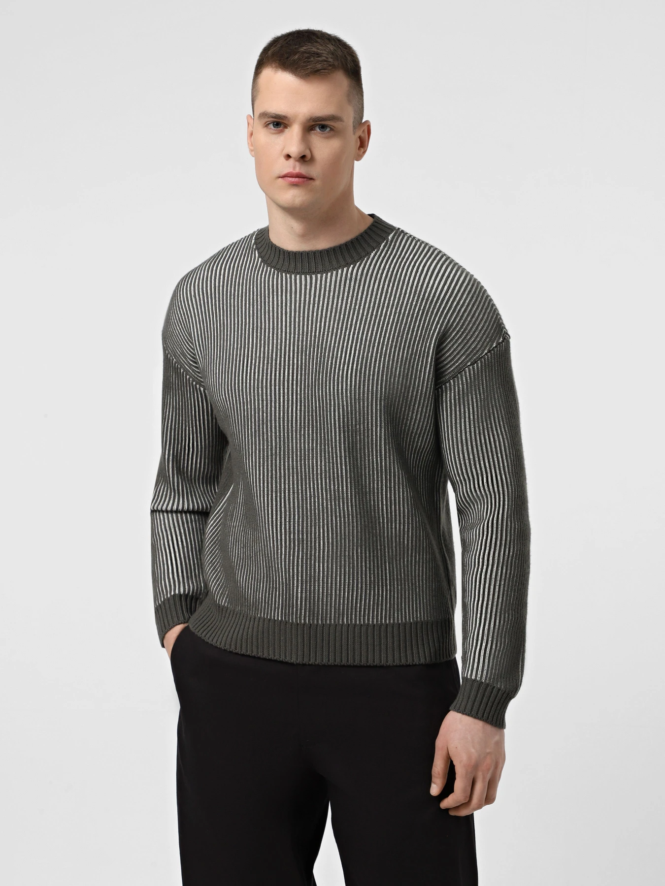 Свитры и кардиганы Emporio Armani модель 6D1MXA-1MJHZ-06K0 Свитры и кардиганы Emporio Armani модель 6D1MXA-1MJHZ-06K0 Фото
