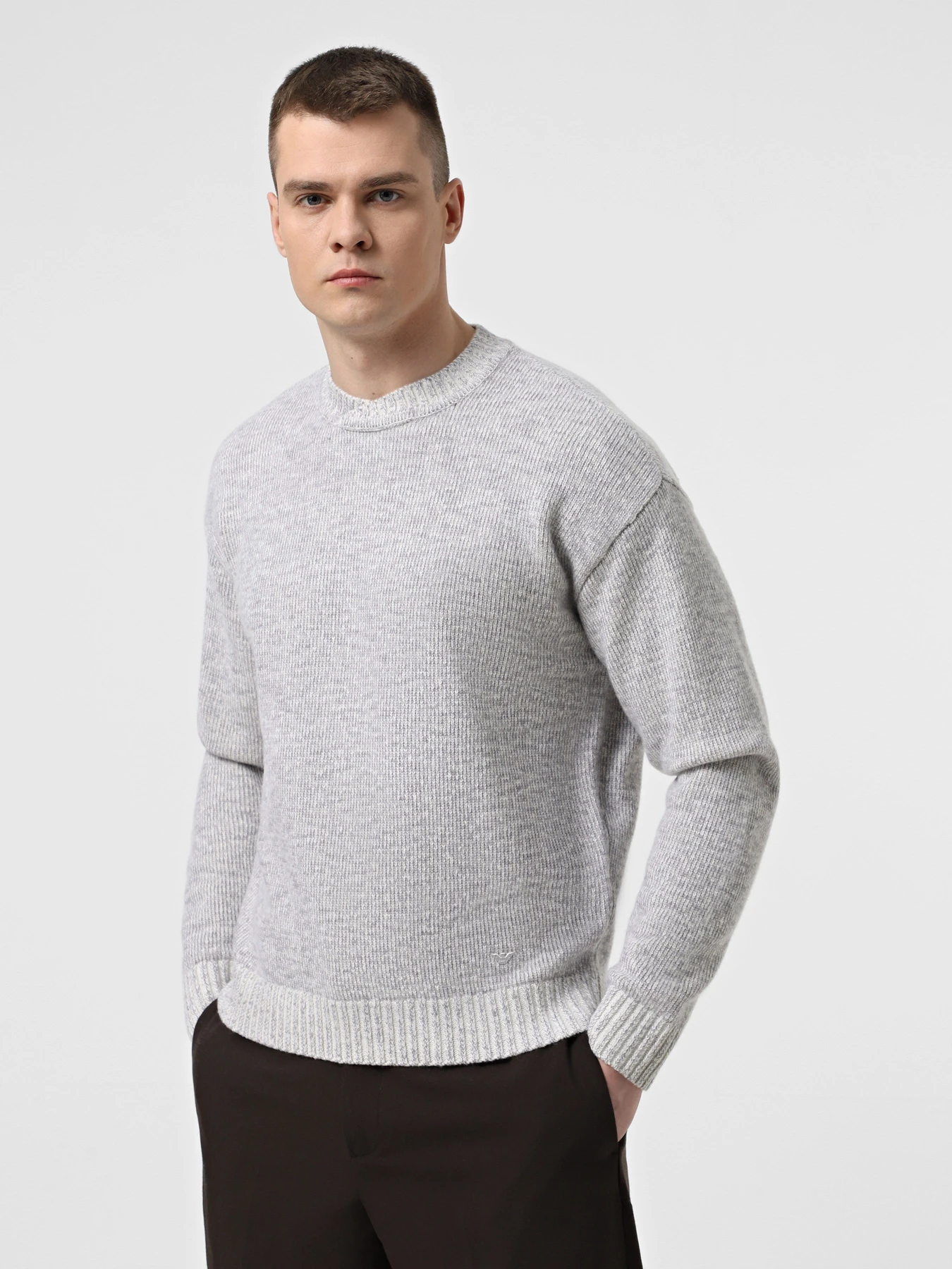 Свитры и кардиганы Emporio Armani модель 6D1MXB-1MJIZ-F603 Свитры и кардиганы Emporio Armani модель 6D1MXB-1MJIZ-F603 Фото
