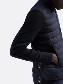 Куртки и дубленки Emporio Armani Travel Essentials модель EM000128-AF10458-UB118 Фото