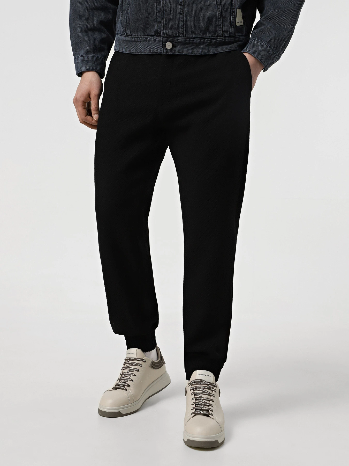 Штани Emporio Armani модель EM000159-TE11003-UC001 Фото