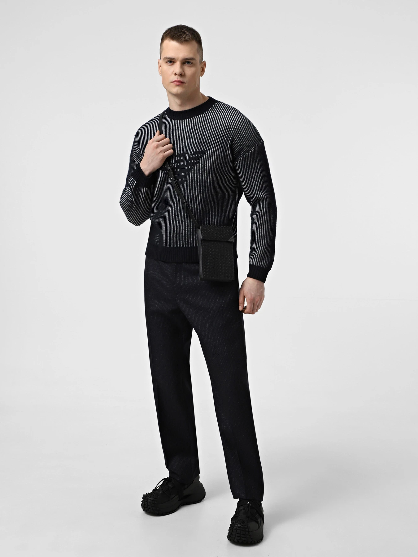 Штани Emporio Armani модель EM000275-TE11226-UB081 Штани Emporio Armani модель EM000275-TE11226-UB081 Фото