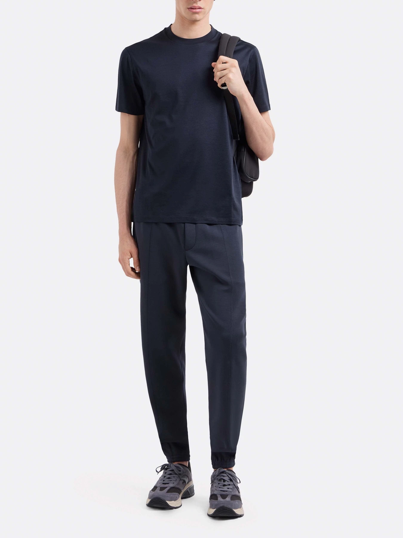 Футболки и поло Emporio Armani Travel Essentials модель EM000311-AF10761-UB118 Футболки и поло Emporio Armani Travel Essentials модель EM000311-AF10761-UB118 Фото