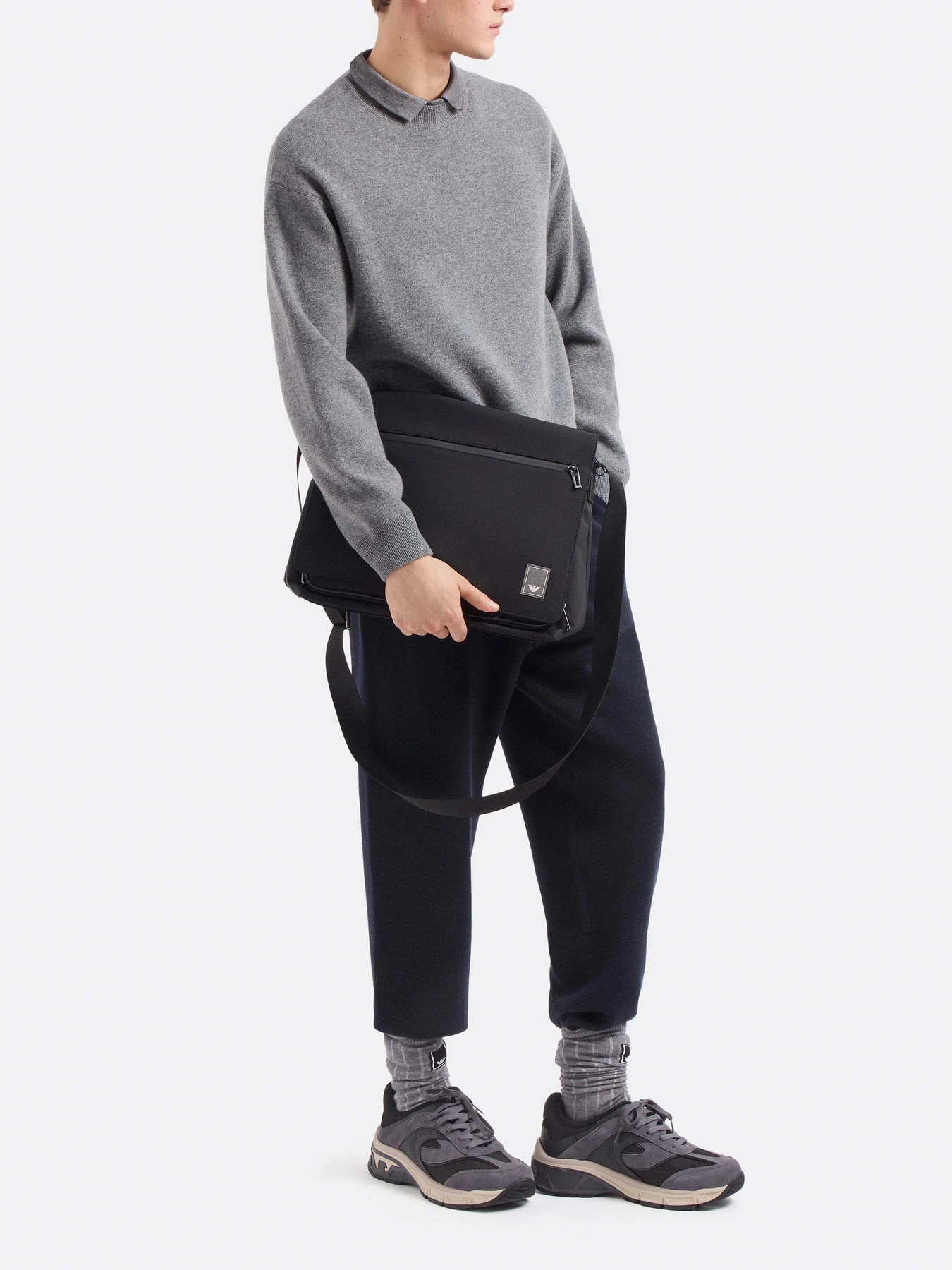 Футболки и поло Emporio Armani Travel Essentials модель EM000312-AF10761-O8004 Футболки и поло Emporio Armani Travel Essentials модель EM000312-AF10761-O8004 Фото