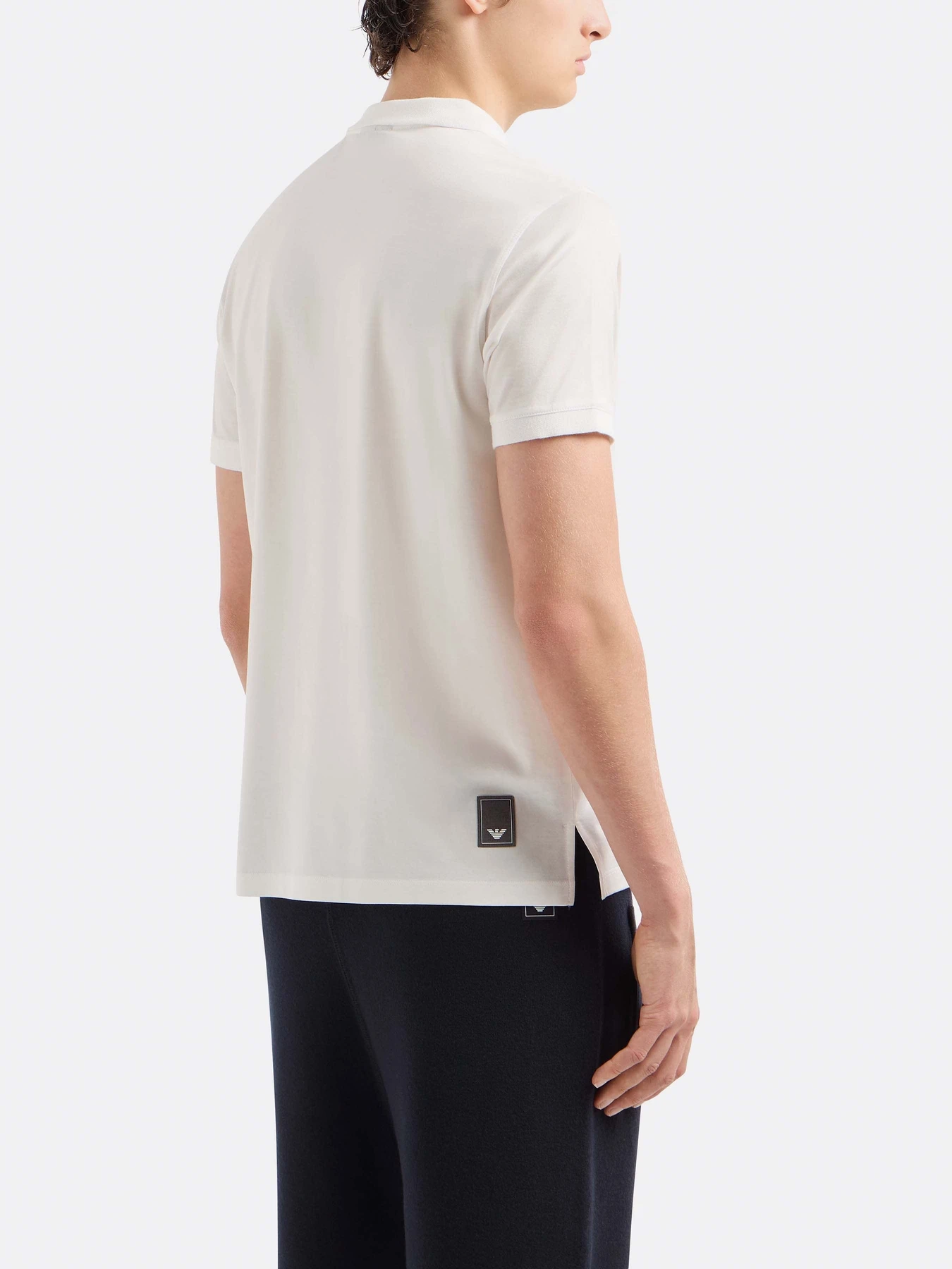 Футболки и поло Emporio Armani Travel Essentials модель EM000312-AF10761-U0003 Футболки и поло Emporio Armani Travel Essentials модель EM000312-AF10761-U0003 Фото