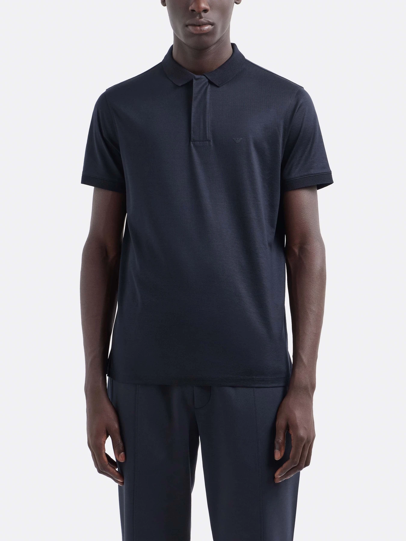 Футболки и поло Emporio Armani Travel Essentials модель EM000312-AF10761-UB118 Футболки и поло Emporio Armani Travel Essentials модель EM000312-AF10761-UB118 Фото