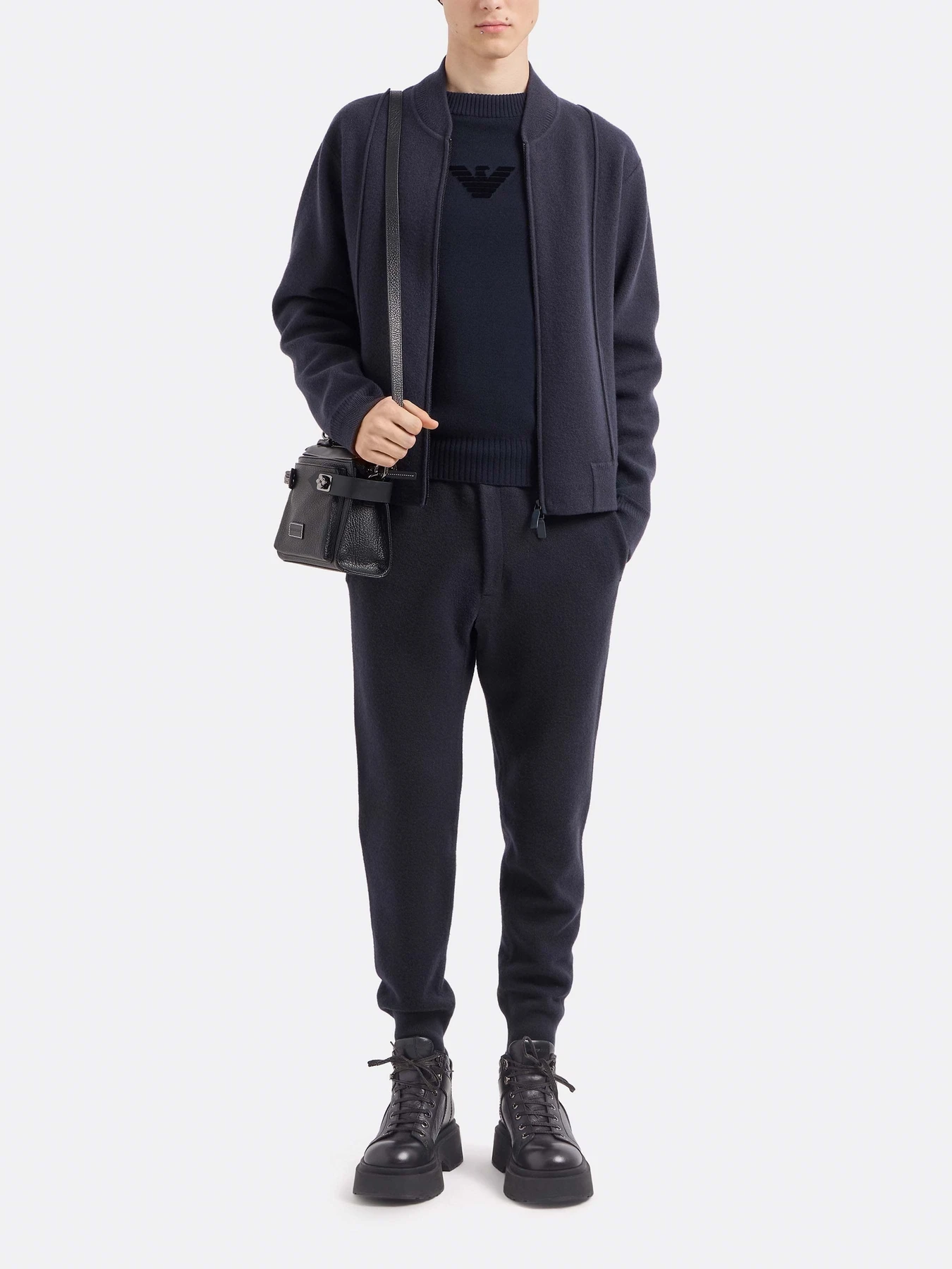 Свитры и кардиганы Emporio Armani Icon Project модель EM000515-AF12177-UB109 Фото