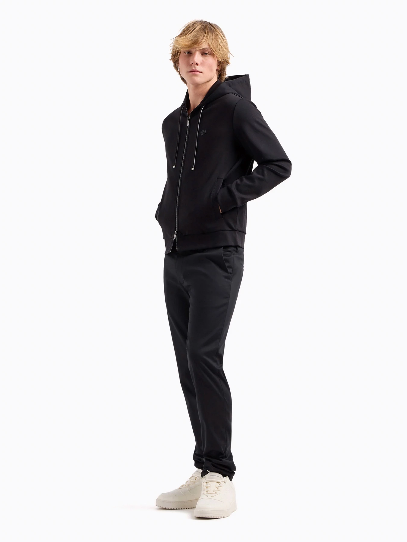 Худи и свитшоты Emporio Armani модель 8N1MG0-1JBTZ-0999 Худи и свитшоты Emporio Armani модель 8N1MG0-1JBTZ-0999 Фото