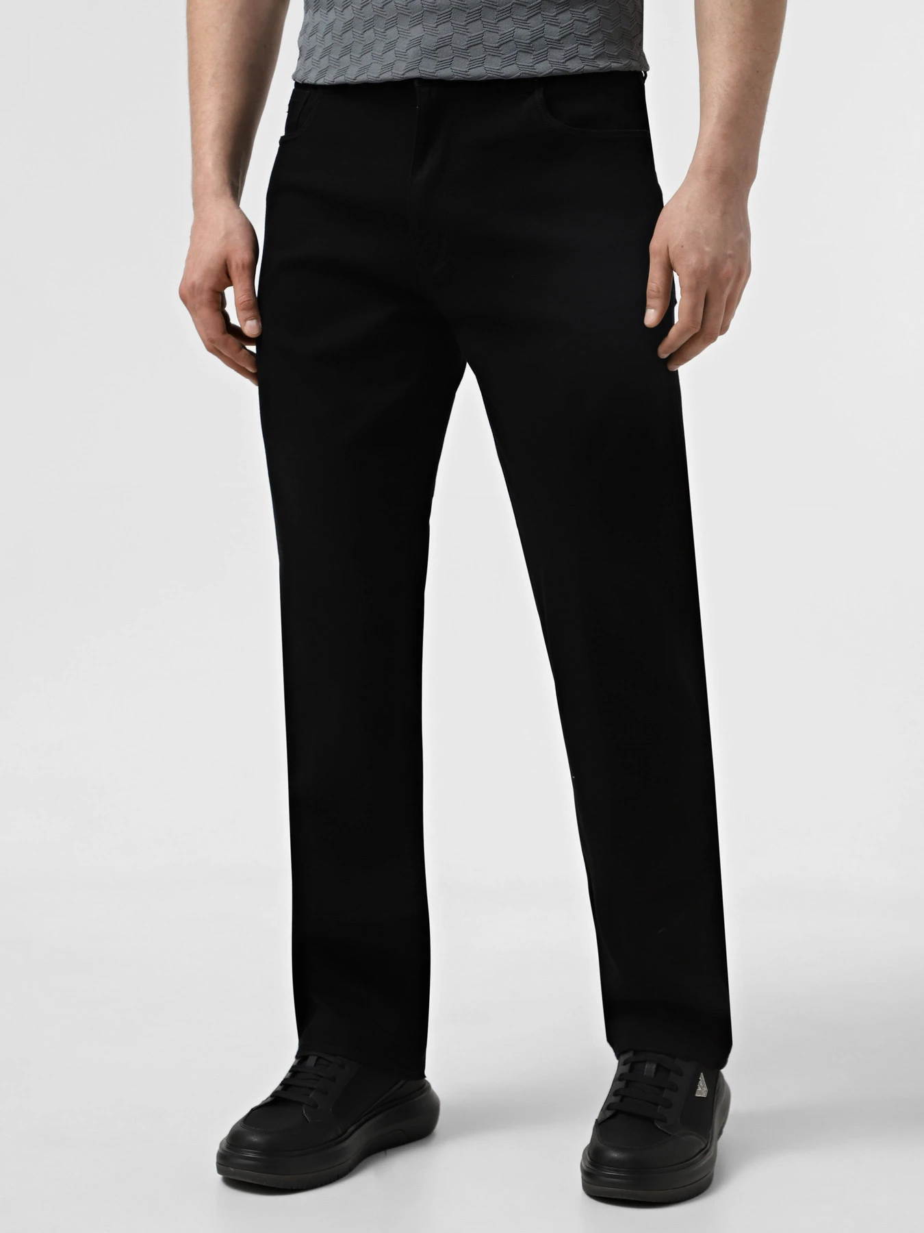 Джинсы Emporio Armani модель EM000763-AF14867-MC002 Джинсы Emporio Armani модель EM000763-AF14867-MC002 Фото