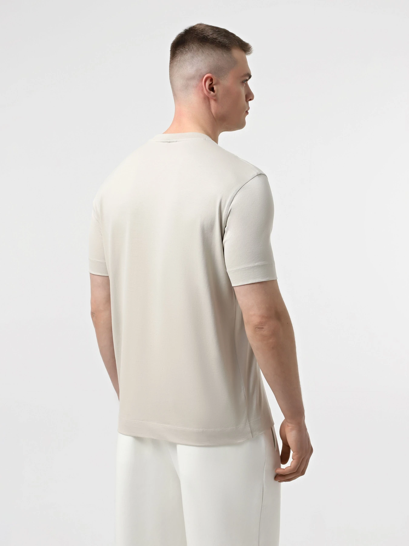 Футболки и поло Emporio Armani модель EM000780-AF12926-U1098 Футболки и поло Emporio Armani модель EM000780-AF12926-U1098 Фото