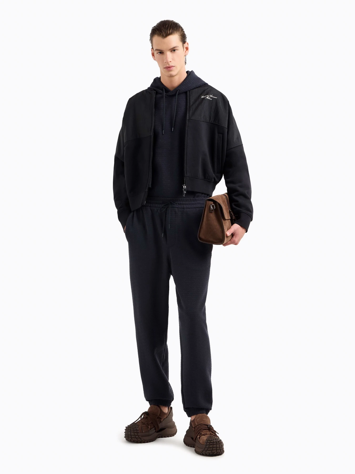 Худи и свитшоты Emporio Armani модель EM001007-AF13700-UB118 Худи и свитшоты Emporio Armani модель EM001007-AF13700-UB118 Фото